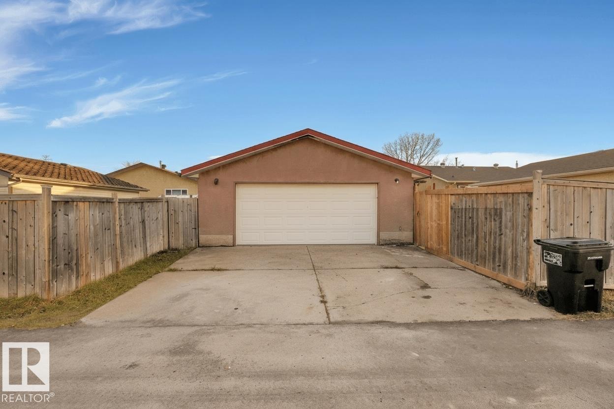 Photo 40 at 1912 151 Avenue NW, Fraser, Edmonton