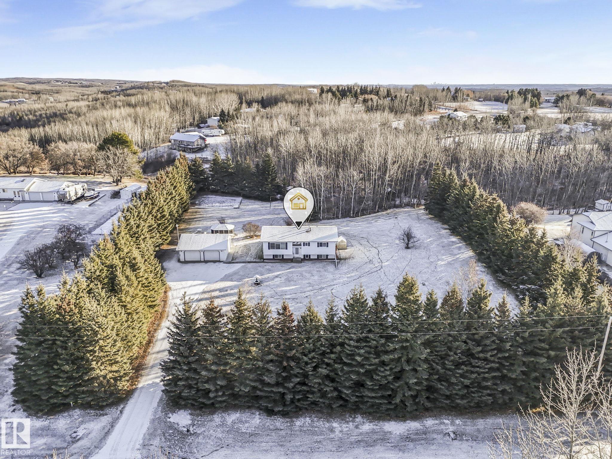 Photo 2 at 35 - 53417 Rge Road 14, Hycrest Place II, Rural Parkland County