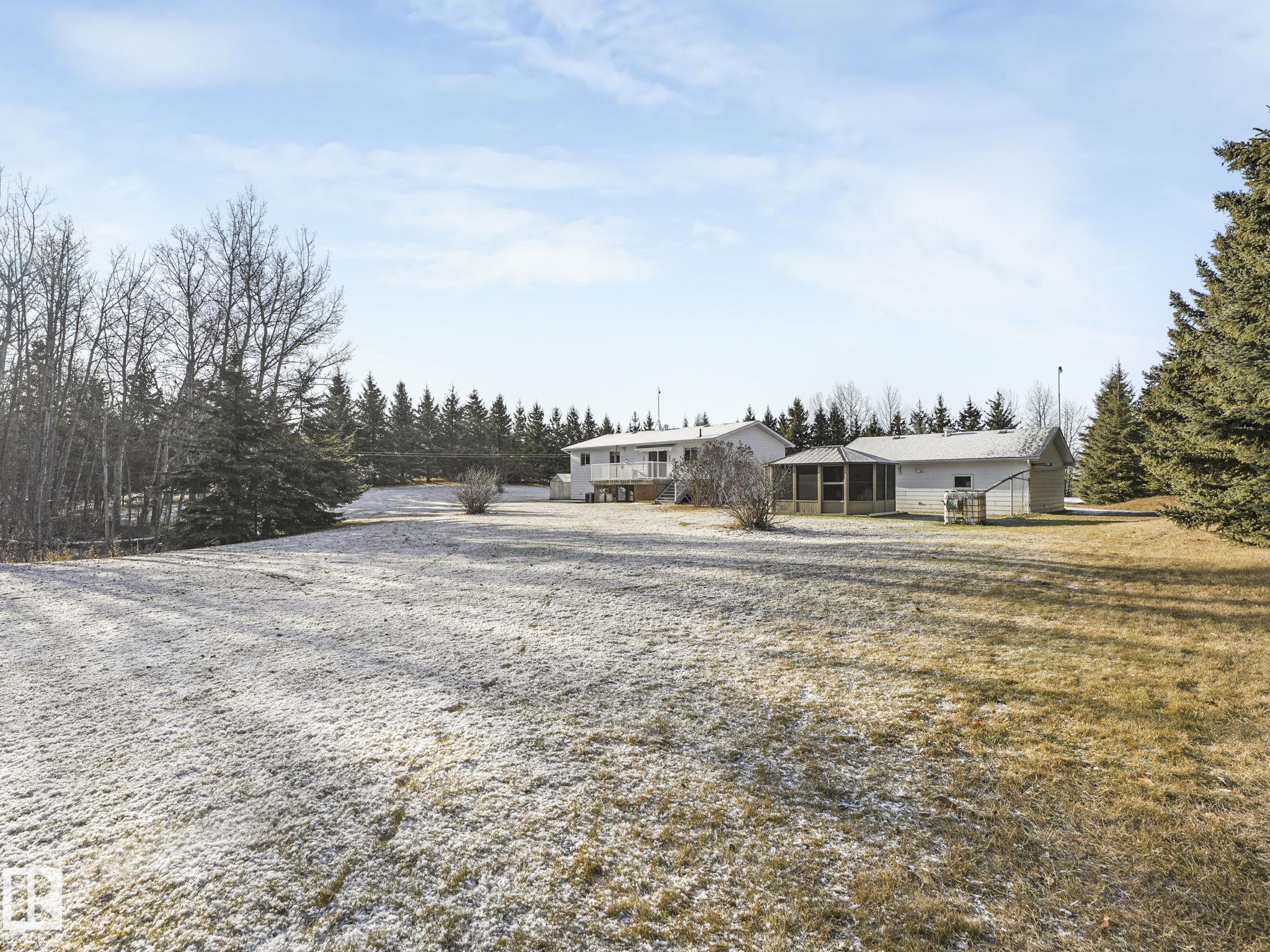 Photo 5 at 35 - 53417 Rge Road 14, Hycrest Place II, Rural Parkland County