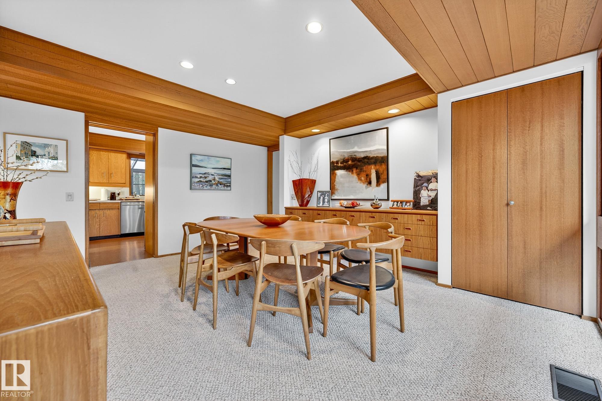 Photo 11 at 171 Brander Drive NW, Brander Gardens, Edmonton