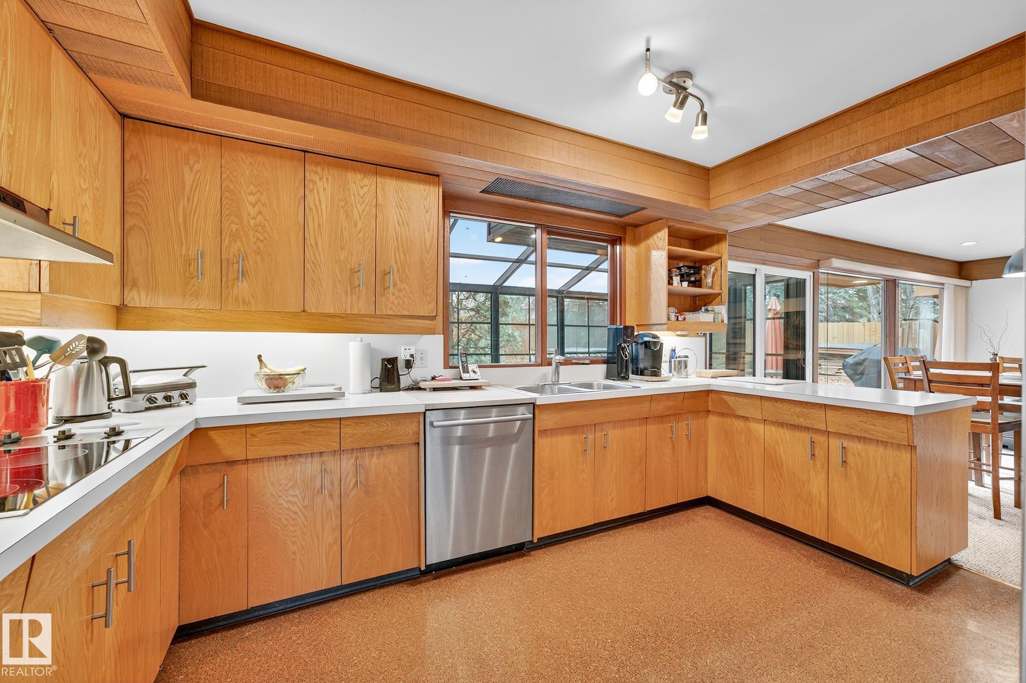 Photo 12 at 171 Brander Drive NW, Brander Gardens, Edmonton