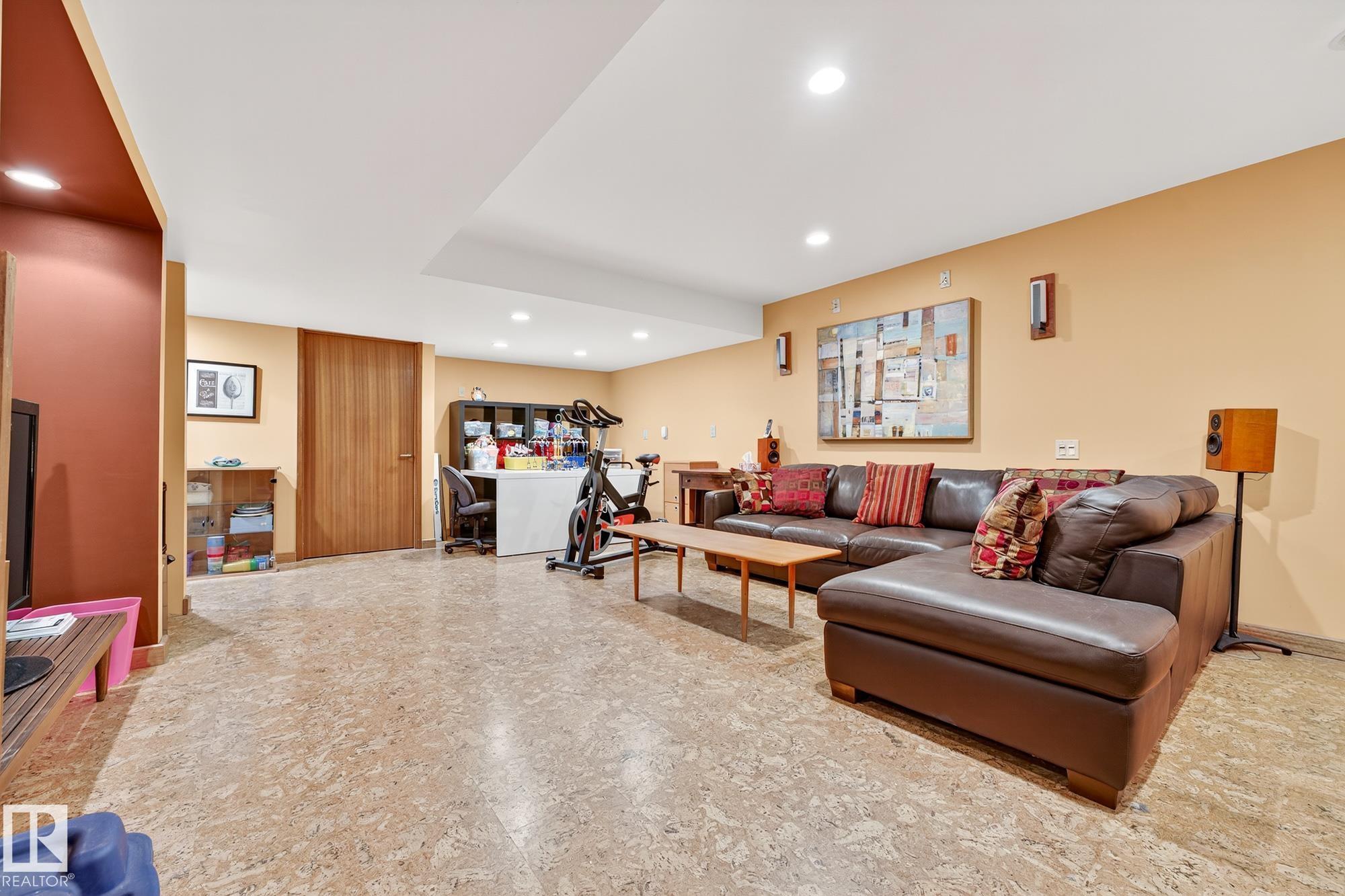 Photo 48 at 171 Brander Drive NW, Brander Gardens, Edmonton