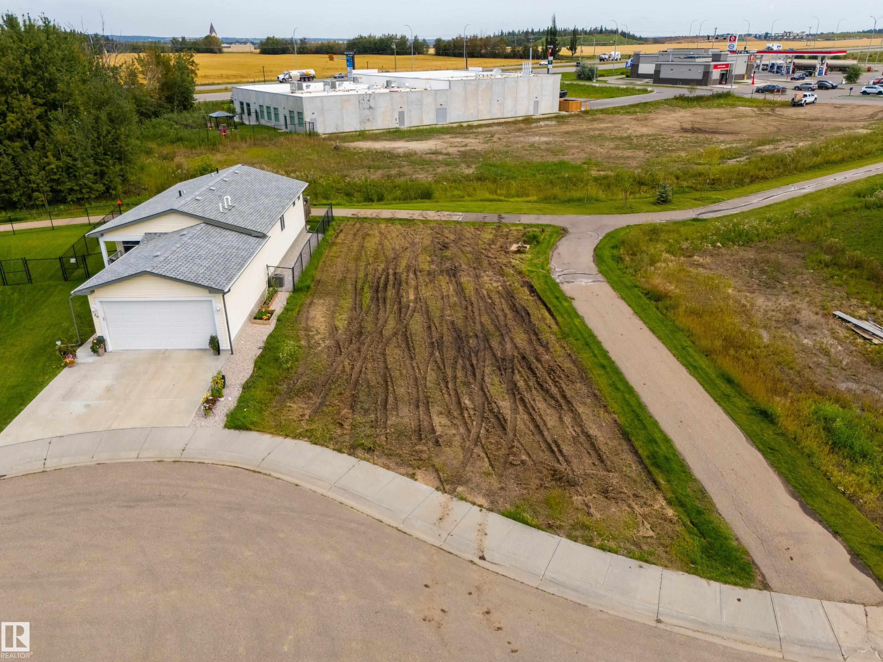 Photo 2 at 30 Sun Meadows Close, Sun Meadows, Stony Plain