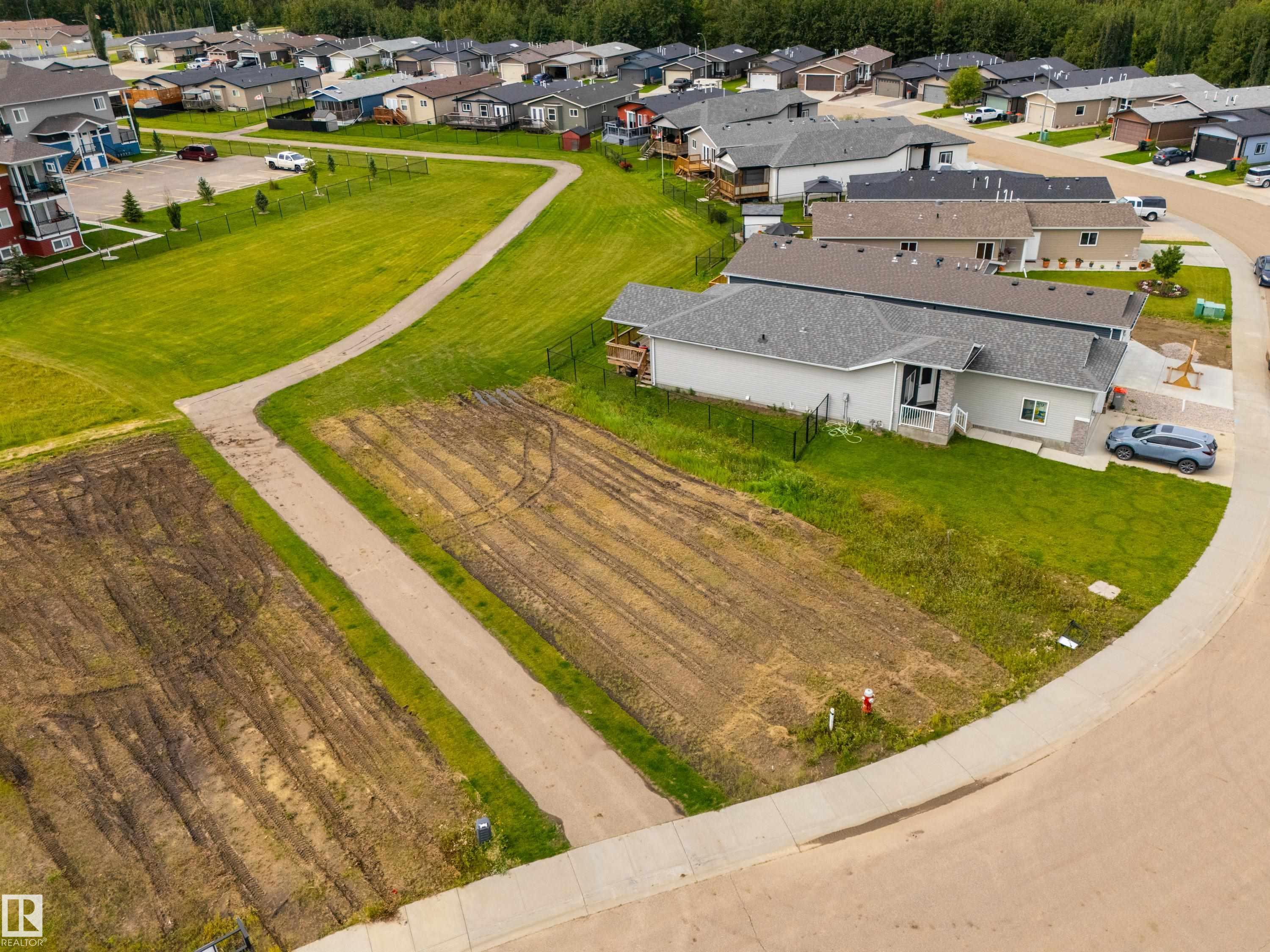 Photo 3 at 41 Sun Meadows Close, Sun Meadows, Stony Plain