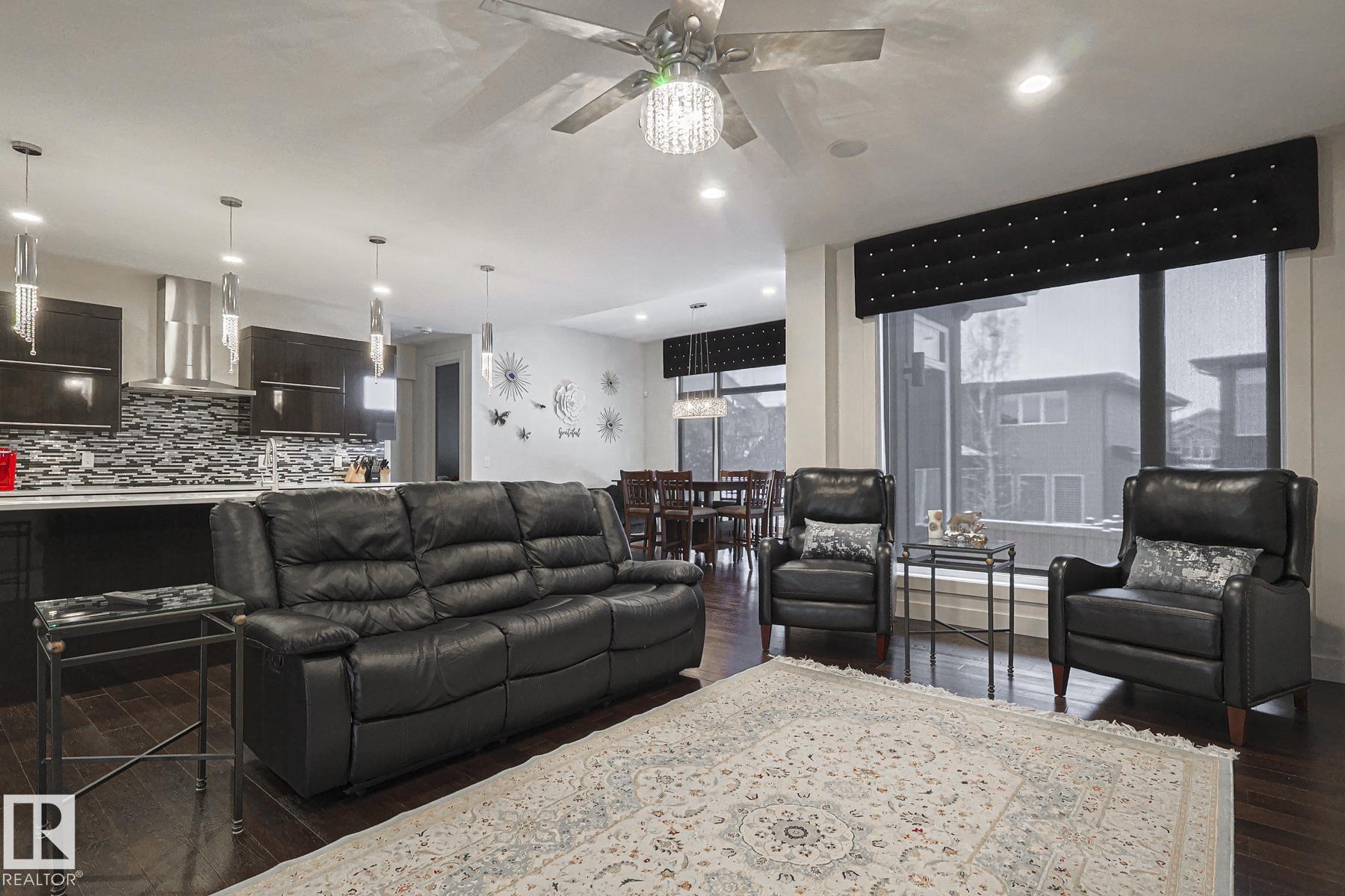 Picture for 1116 HAINSTOCK GREEN GR SW