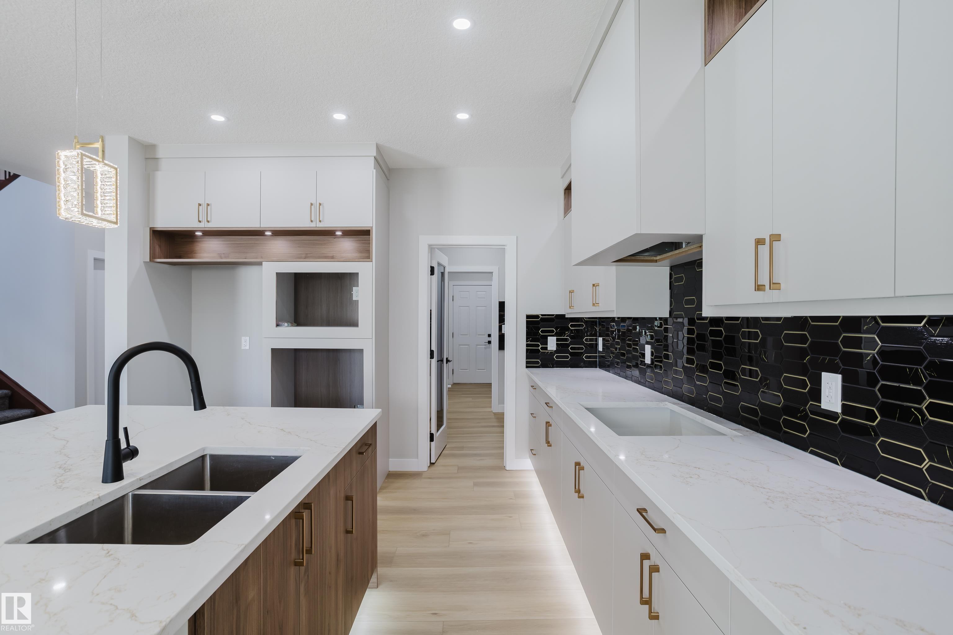 Photo 17 at 15108 14 Street NW, Fraser, Edmonton