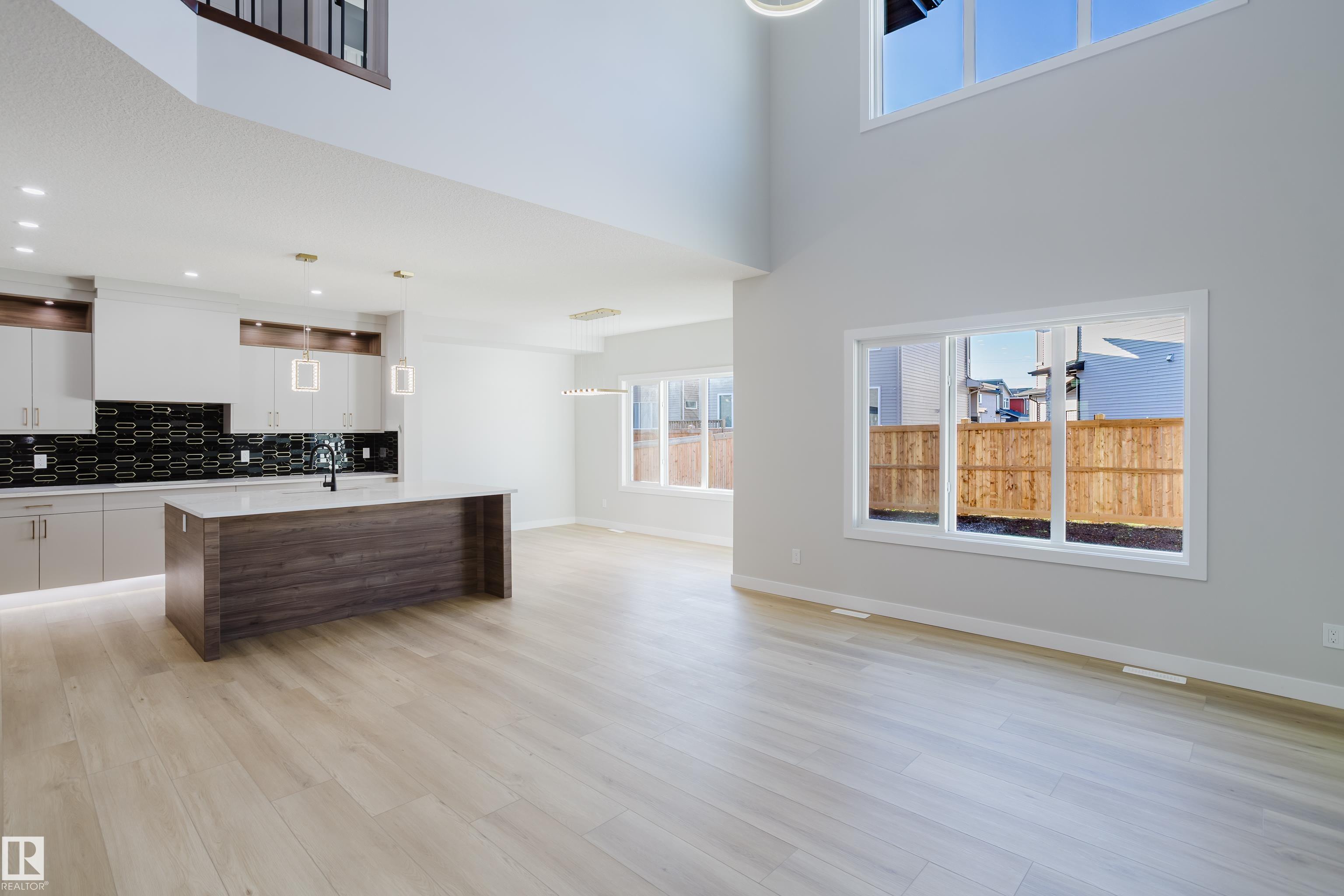 Photo 27 at 15108 14 Street NW, Fraser, Edmonton