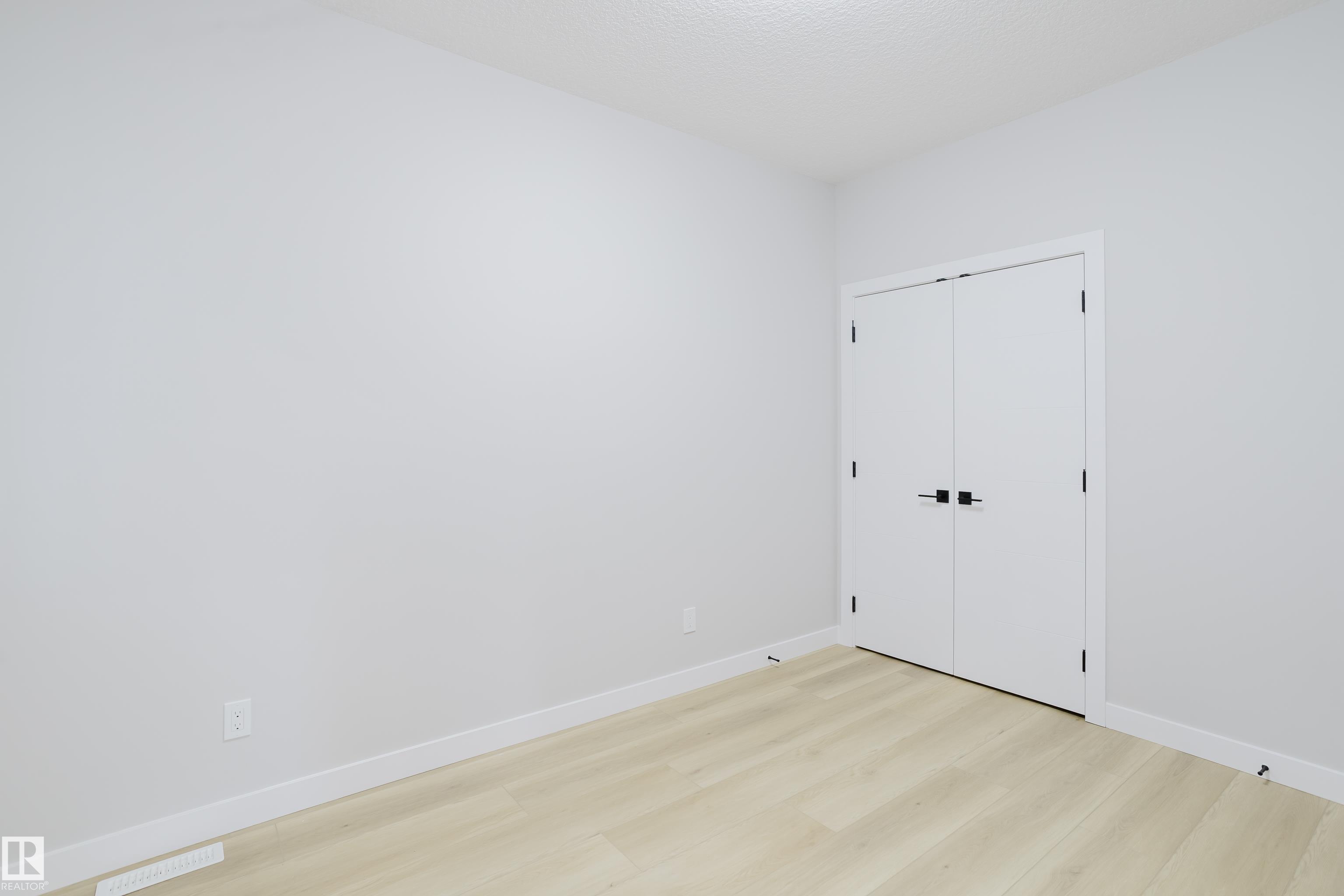 Picture for 15108 14 ST NW