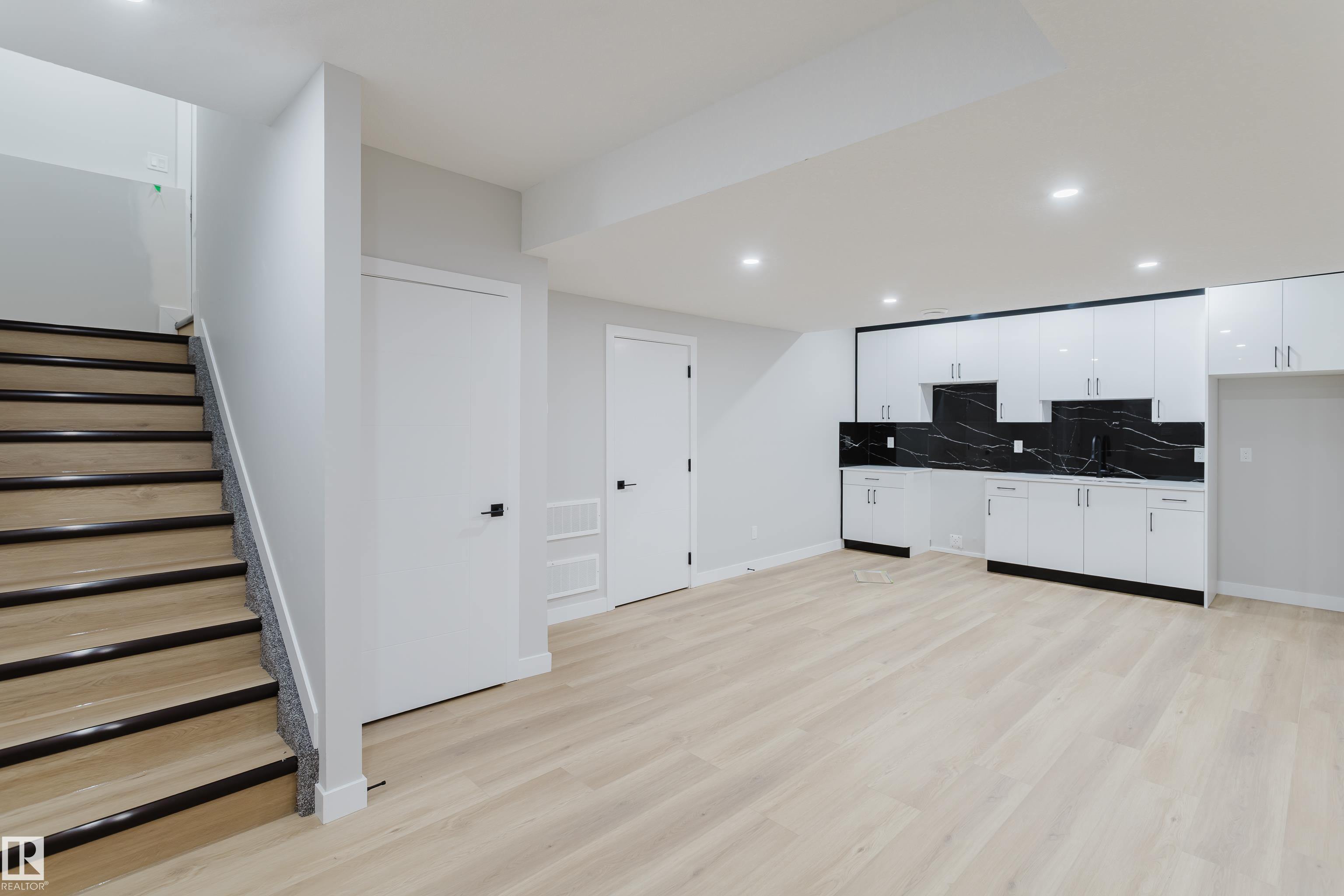 Photo 51 at 15108 14 Street NW, Fraser, Edmonton