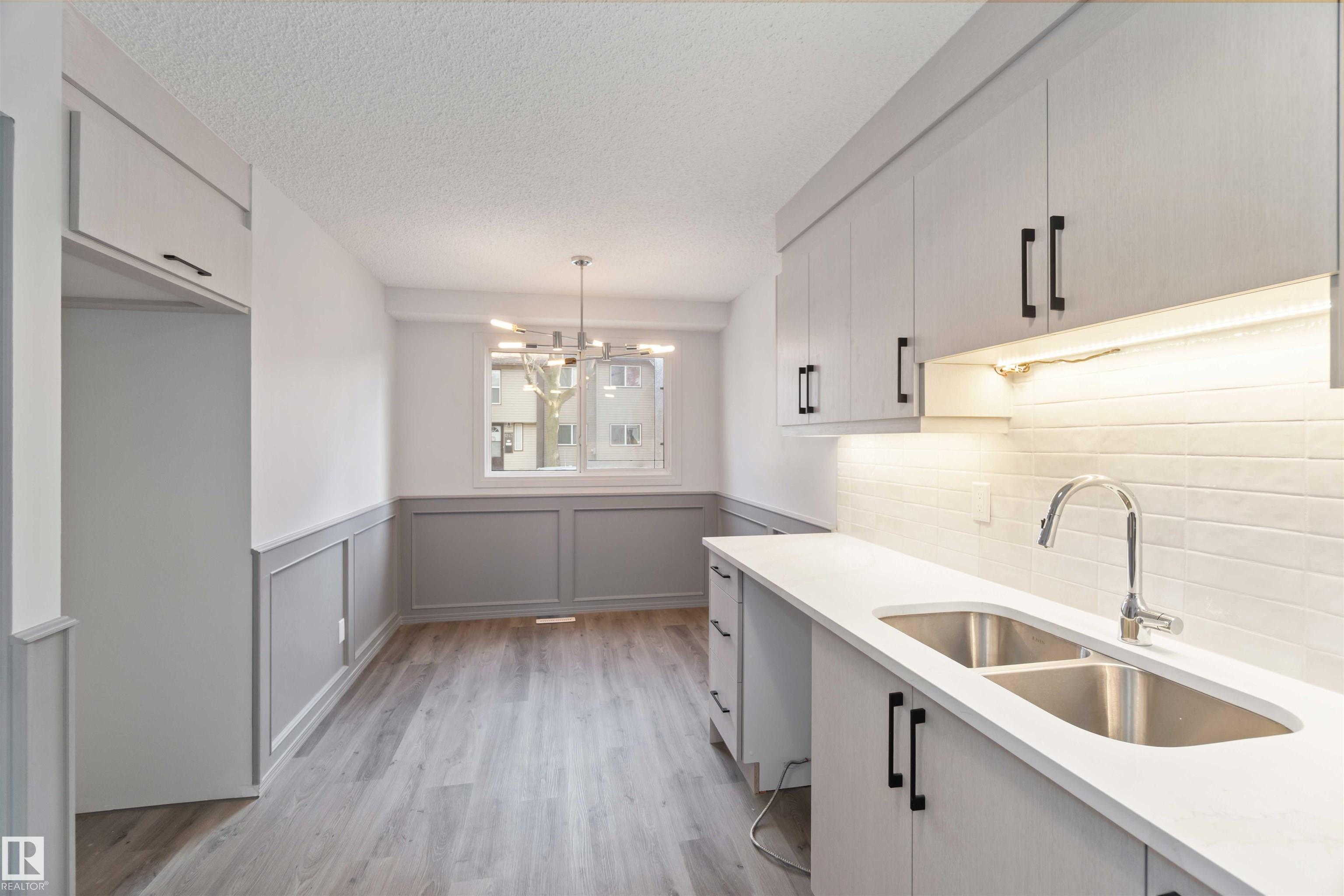 Photo 14 at 1281 Hooke Road NW, Overlanders, Edmonton