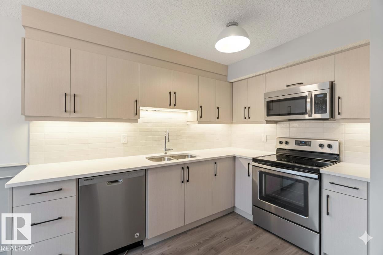 Photo 10 at 1281 Hooke Road NW, Overlanders, Edmonton