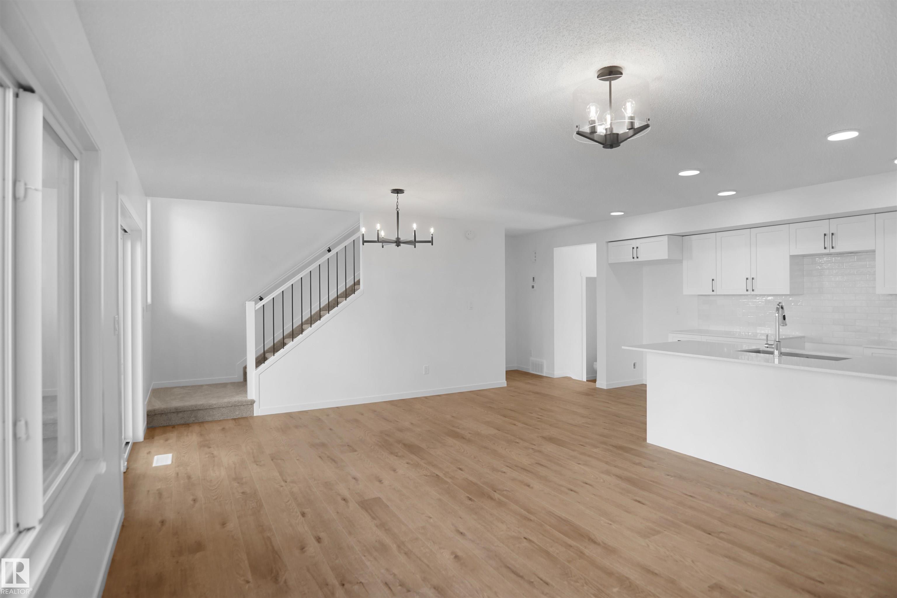 Picture for #54 19904 31 AV NW