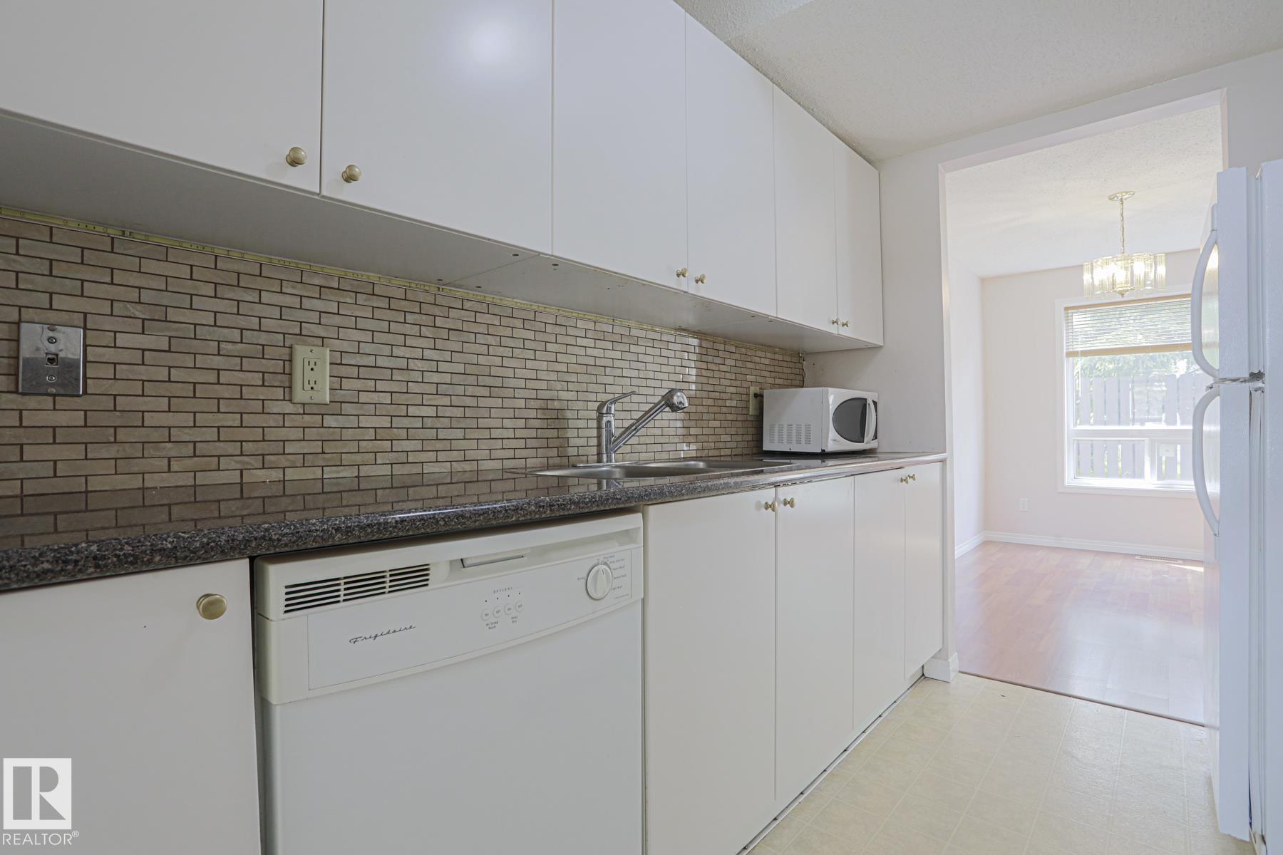 Picture for 606 SADDLEBACK RD NW