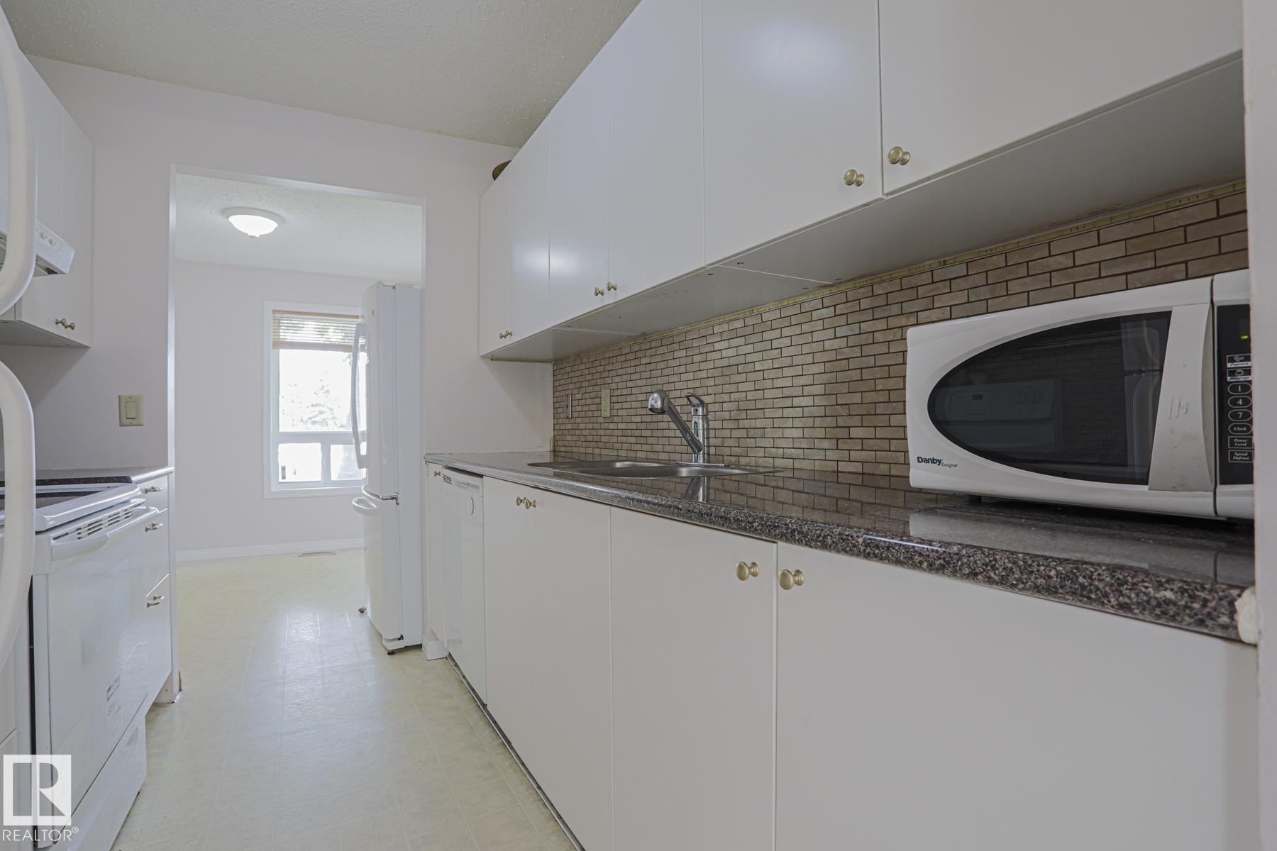 Picture for 606 SADDLEBACK RD NW