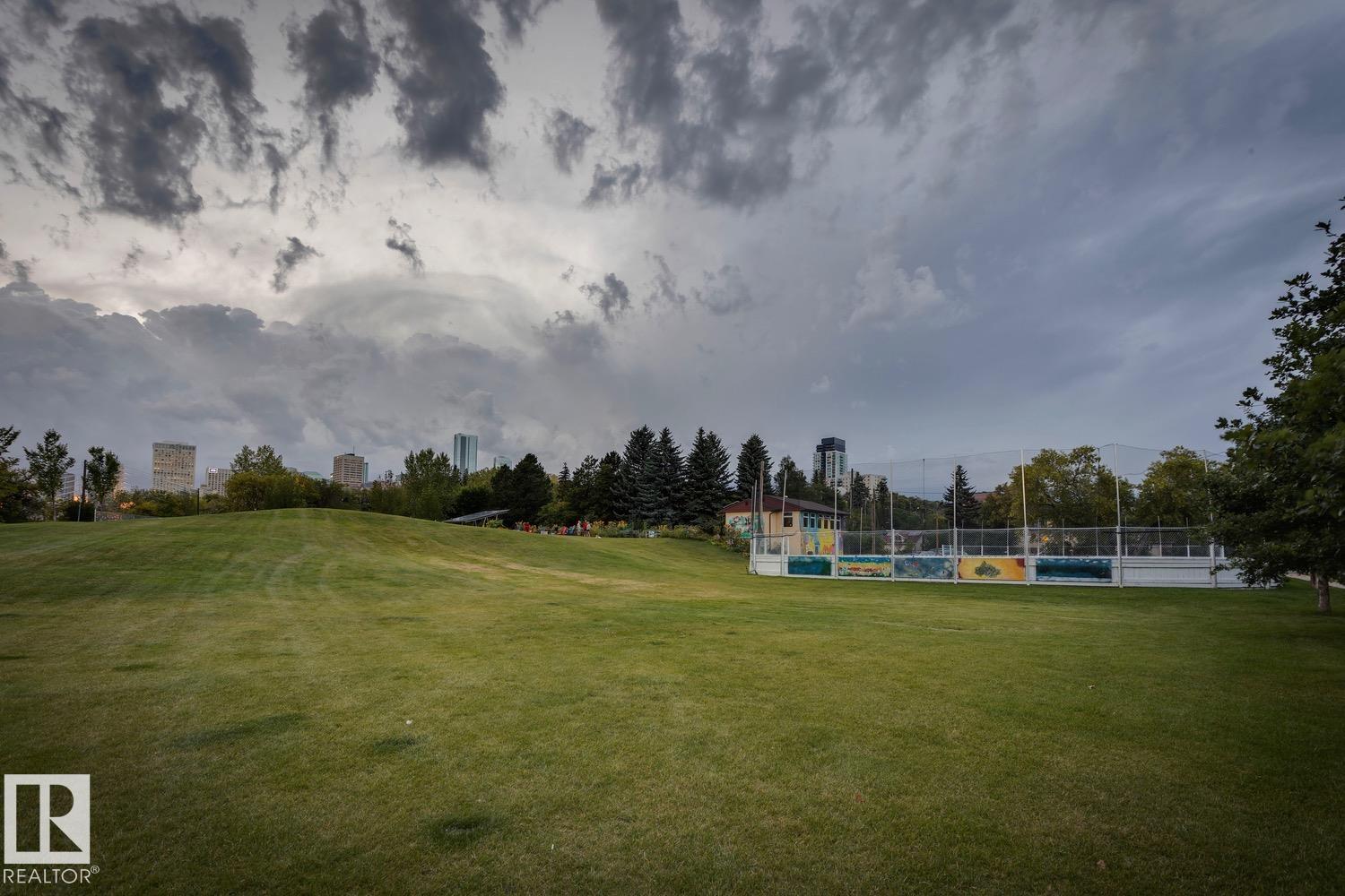 Photo 14 at 10183/81 92 Street NW, Riverdale, Edmonton