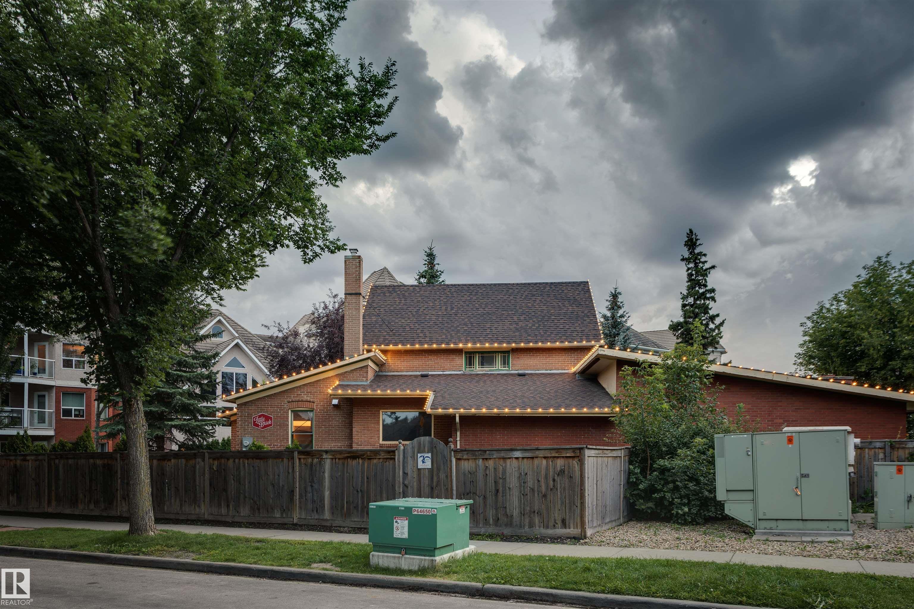 Photo 18 at 10183/81 92 Street NW, Riverdale, Edmonton