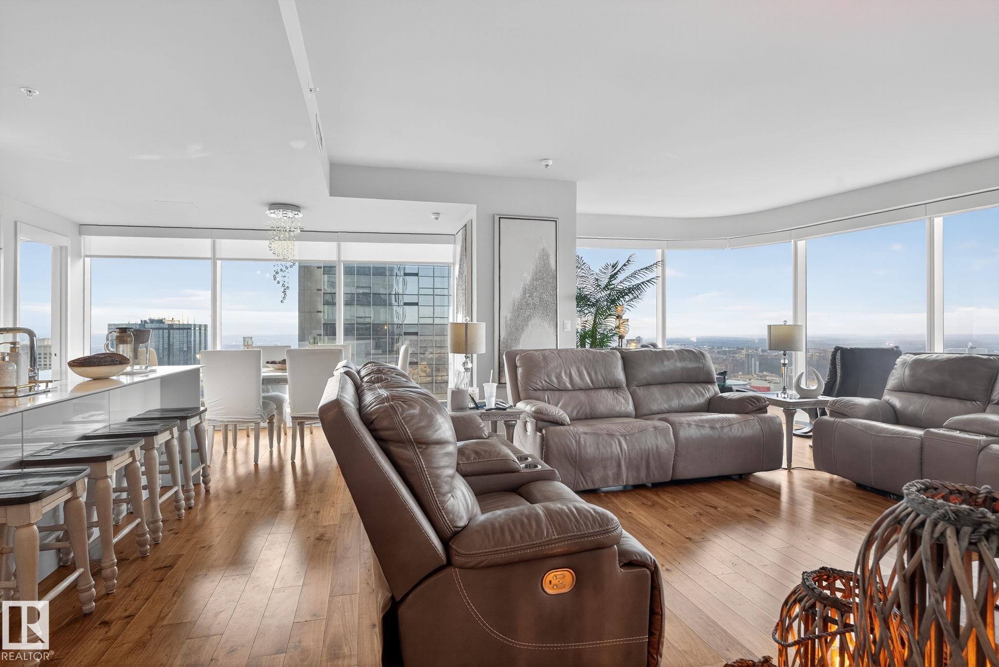 Picture for #4206 10360 102 ST NW