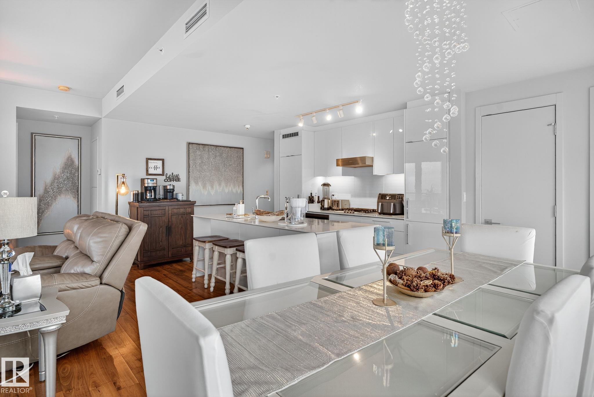 Photo 14 at 4206 - 10360 102 Street NW, Downtown, Edmonton