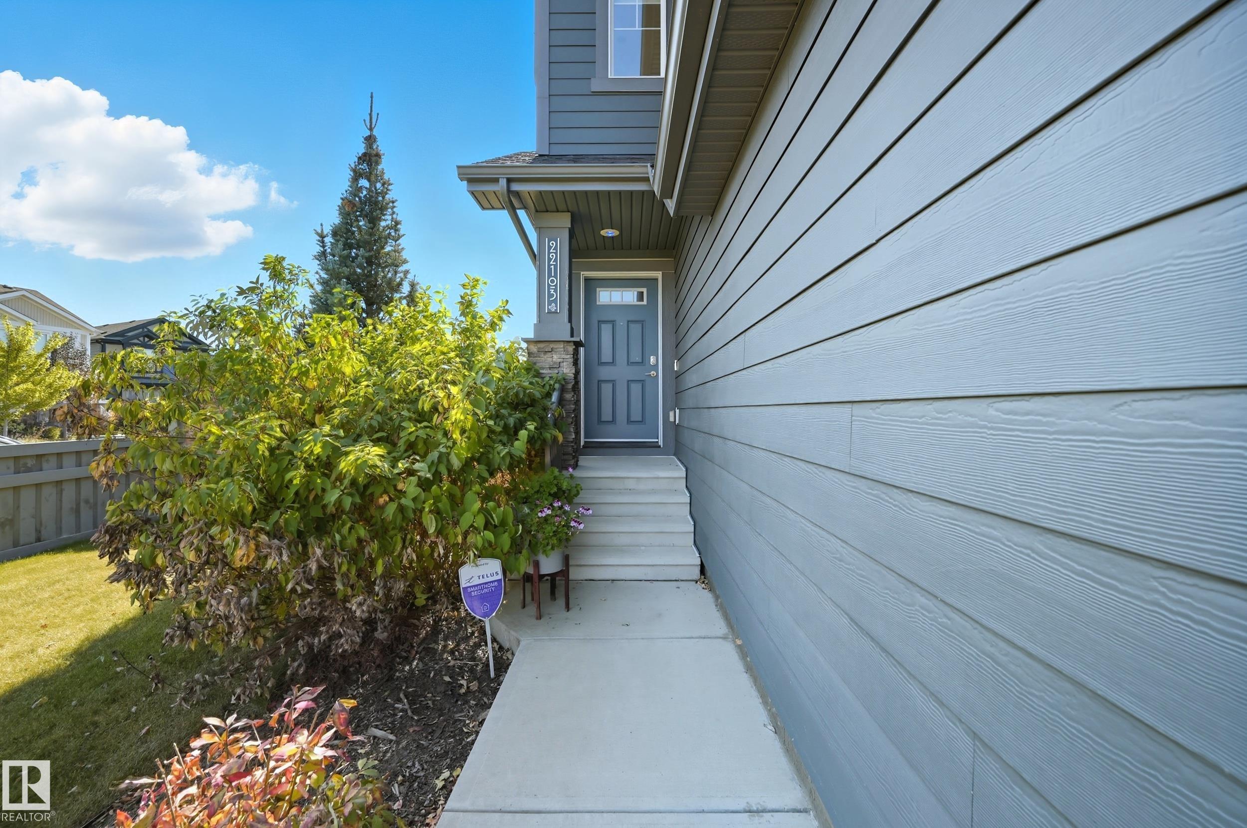 Picture for 22103 87 AV NW