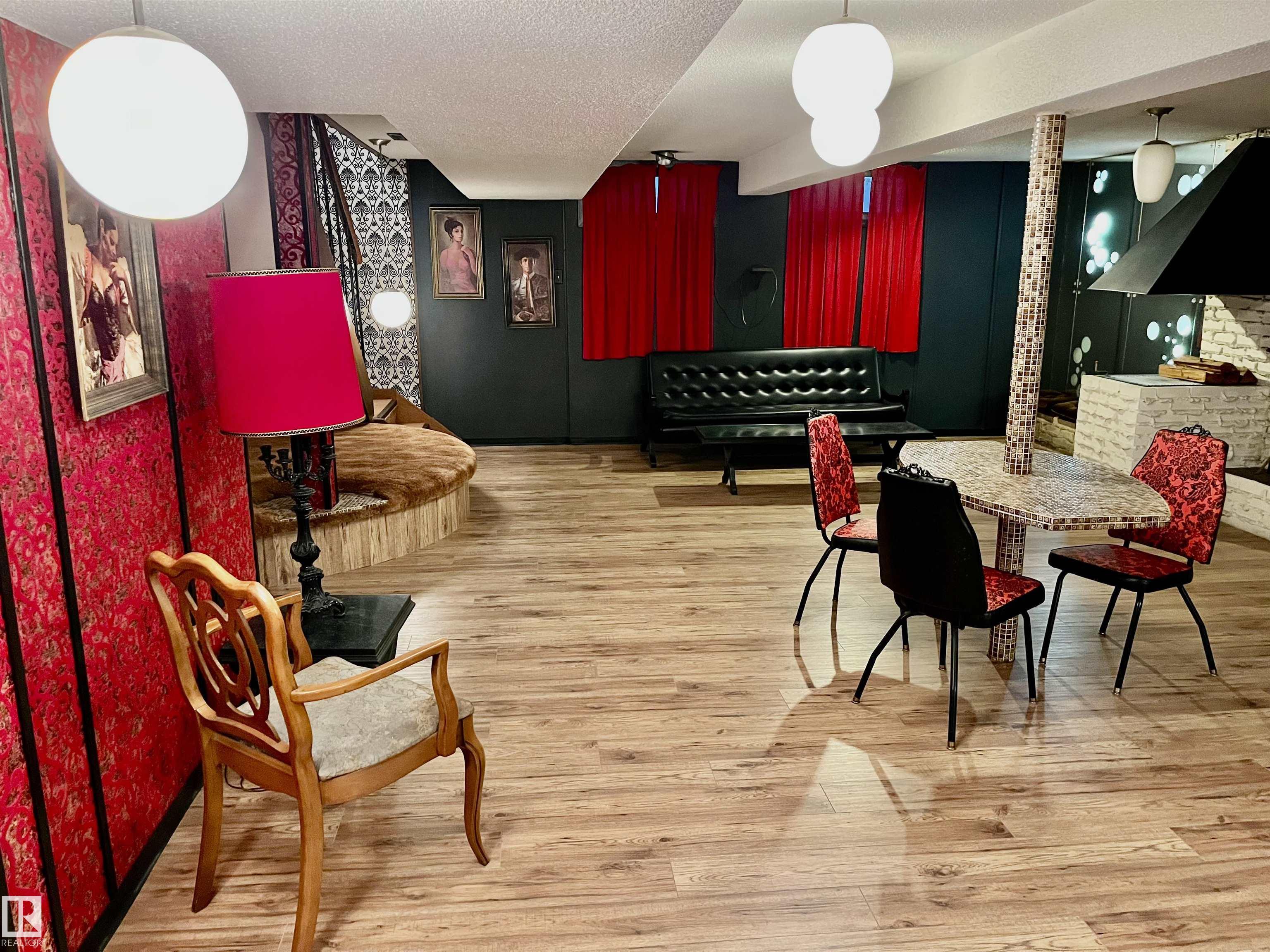 Photo 17 at 15416 75 Avenue NW, Rio Terrace, Edmonton