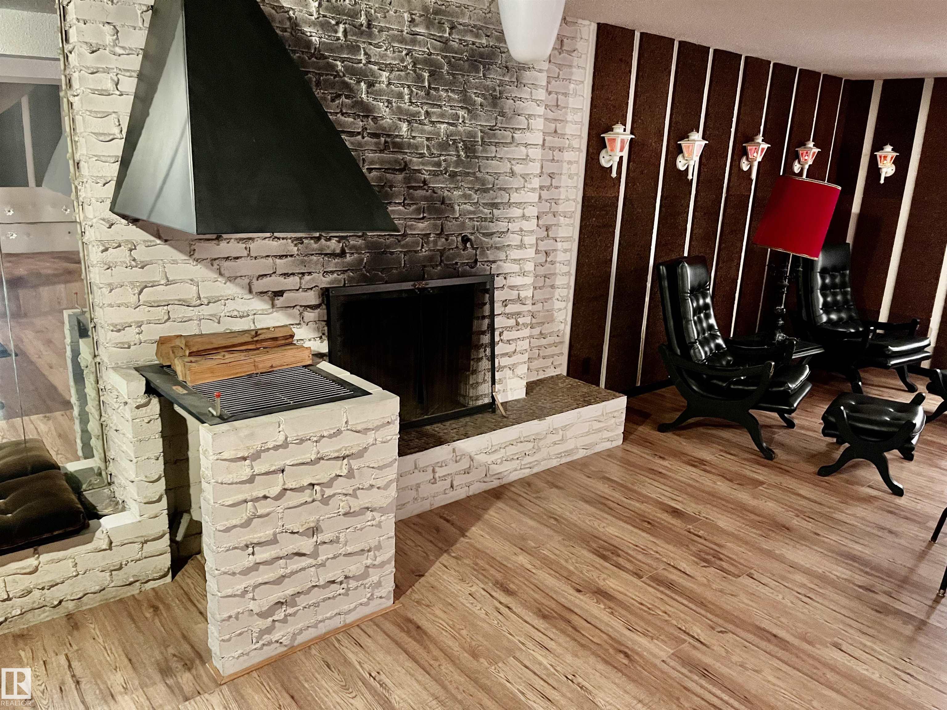 Photo 18 at 15416 75 Avenue NW, Rio Terrace, Edmonton