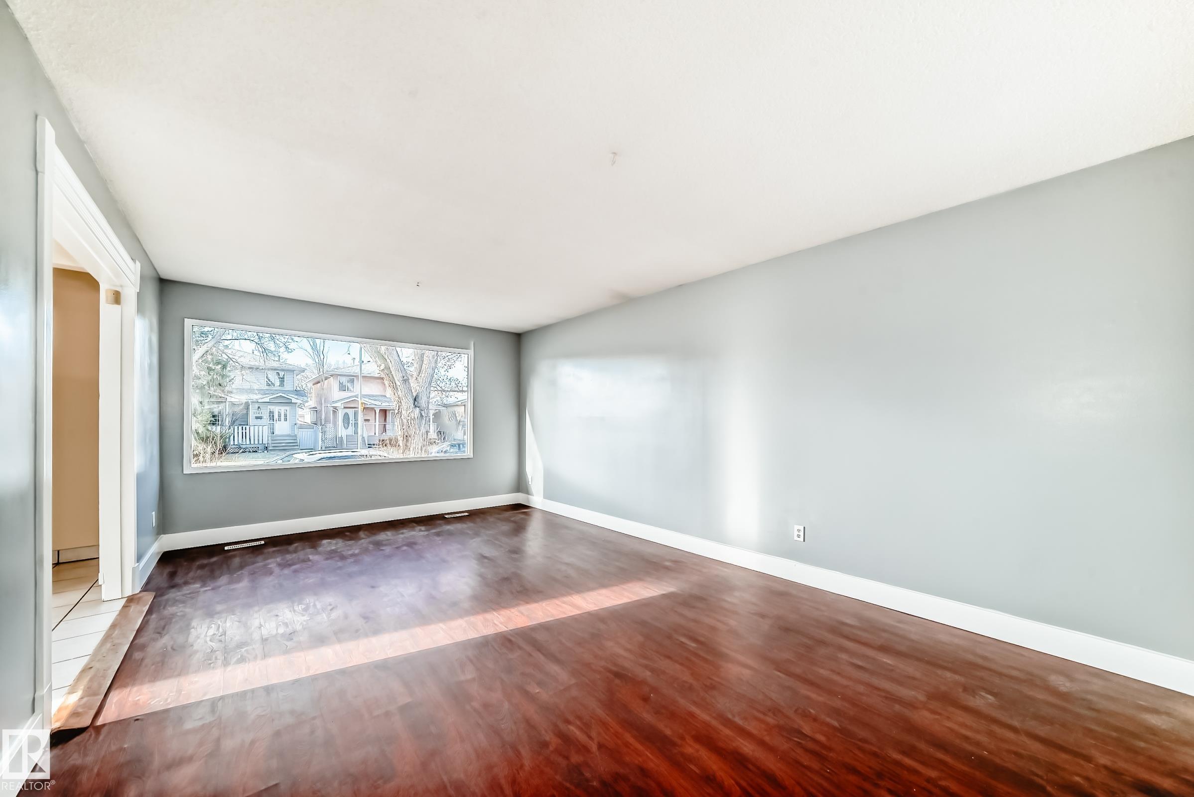 Photo 14 at 12409 87 Street NW, Delton, Edmonton