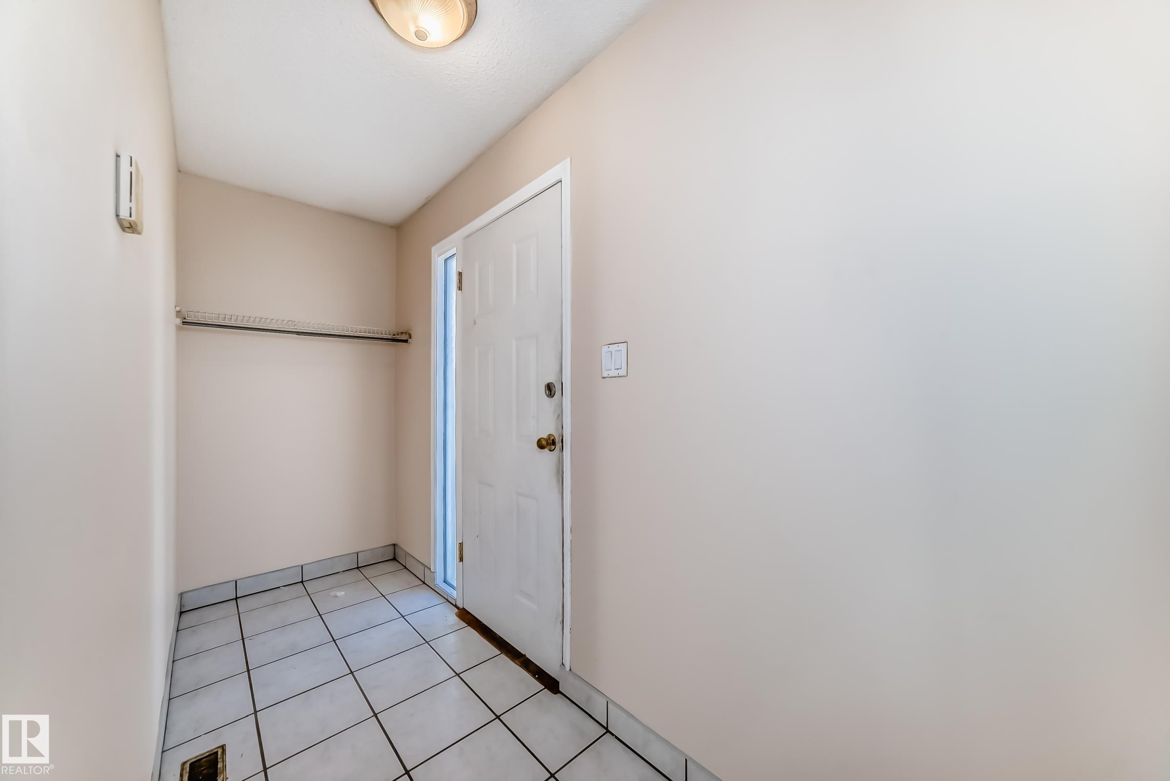 Photo 3 at 12409 87 Street NW, Delton, Edmonton