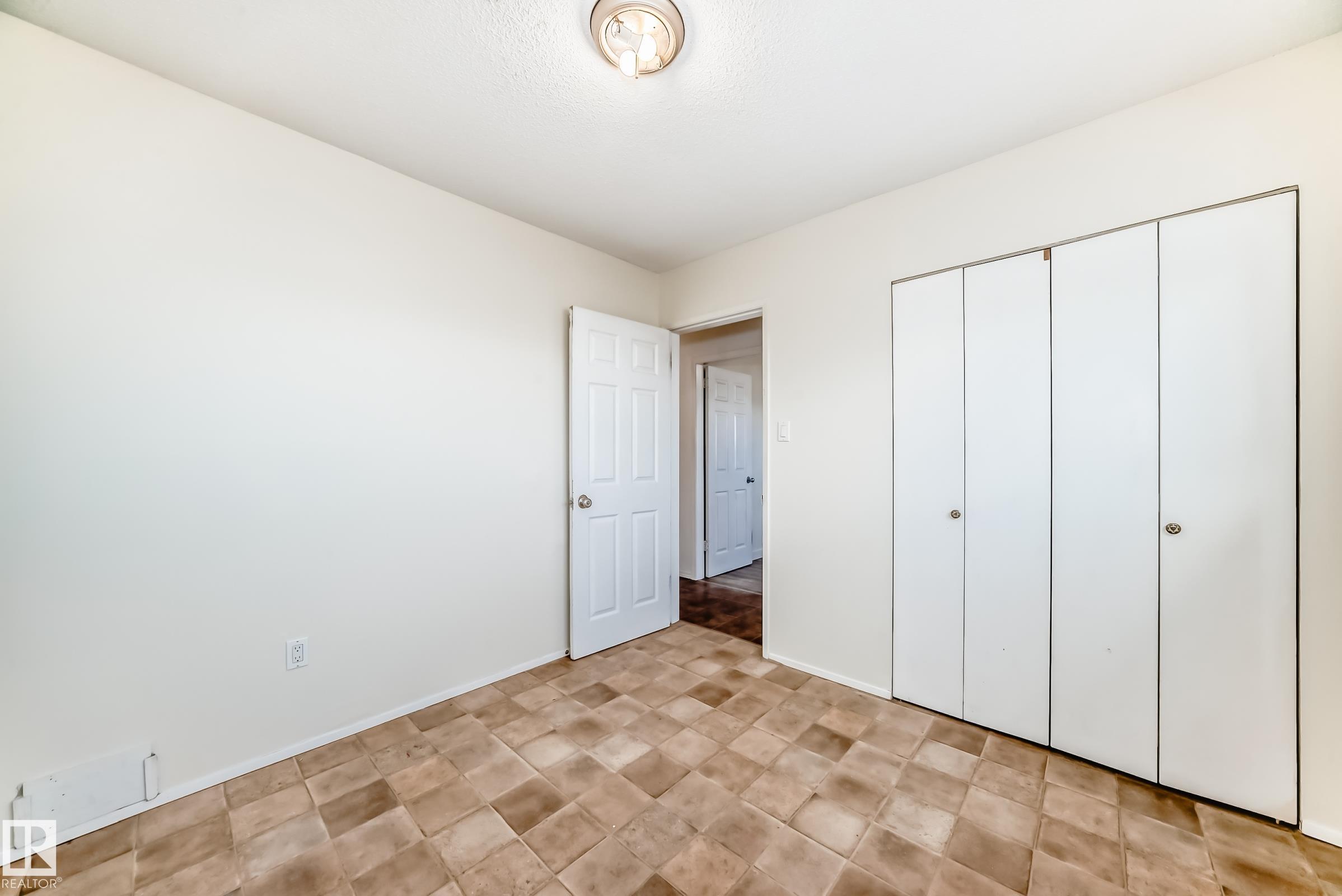 Photo 23 at 12409 87 Street NW, Delton, Edmonton