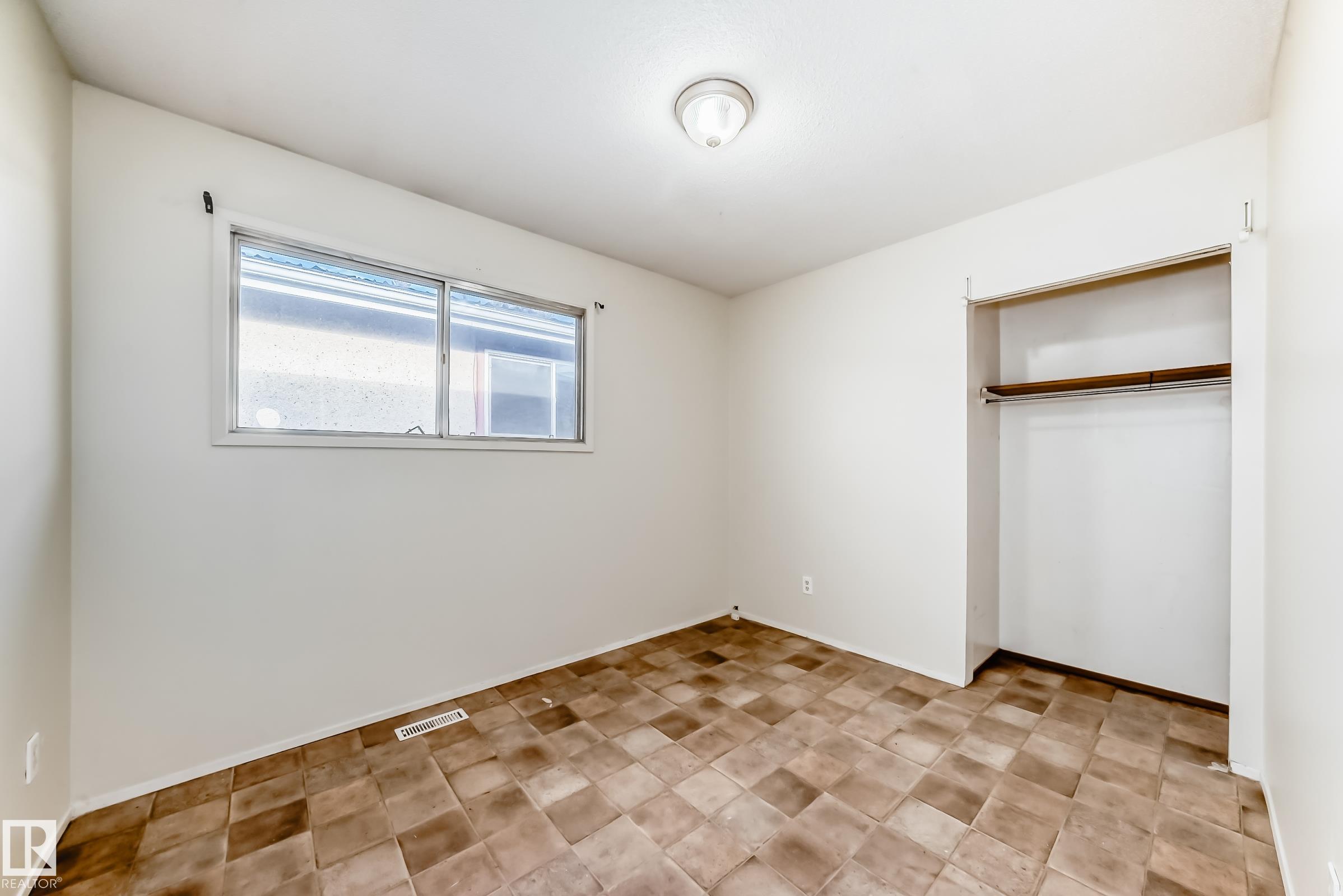 Photo 24 at 12409 87 Street NW, Delton, Edmonton