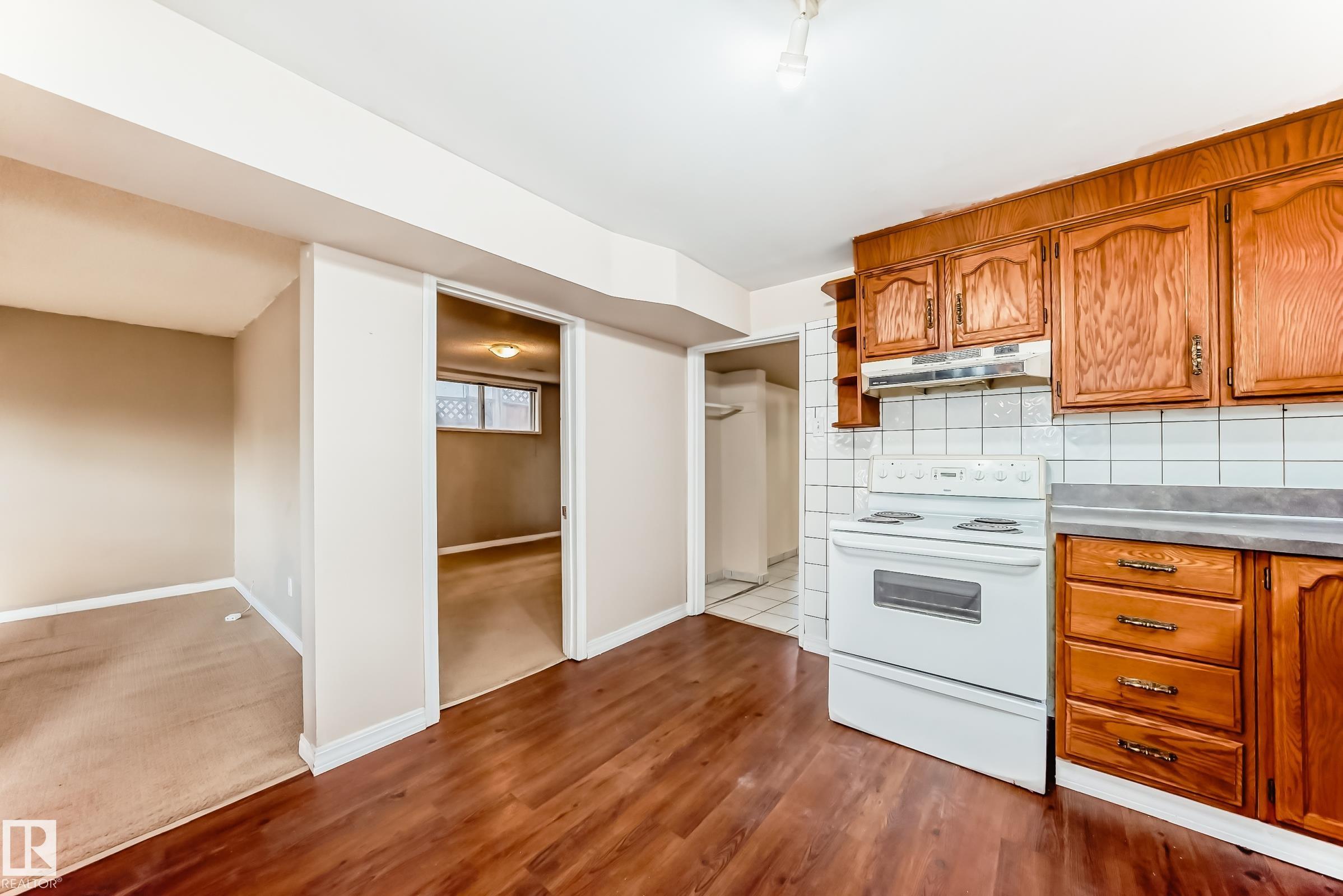 Photo 32 at 12409 87 Street NW, Delton, Edmonton