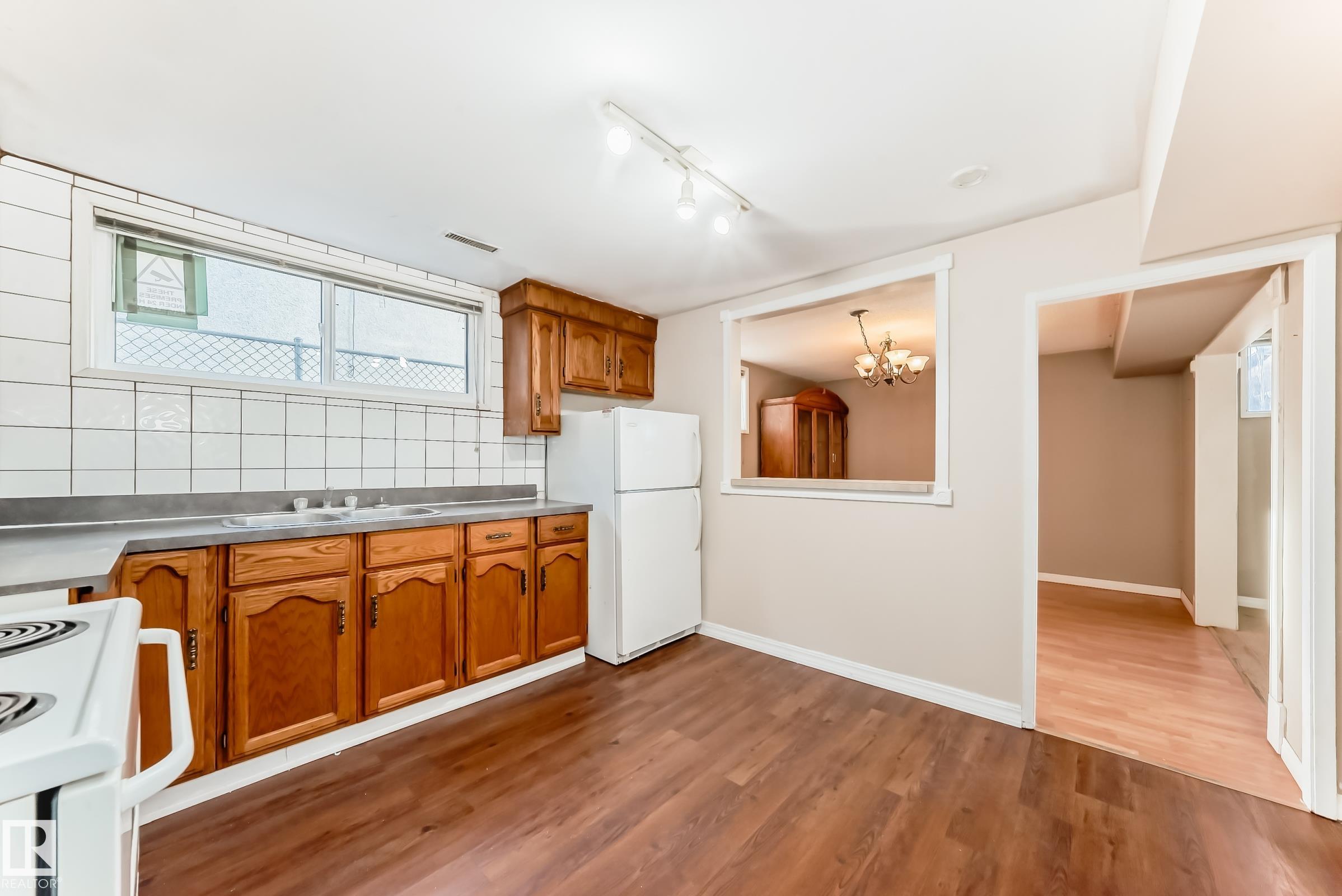 Photo 34 at 12409 87 Street NW, Delton, Edmonton