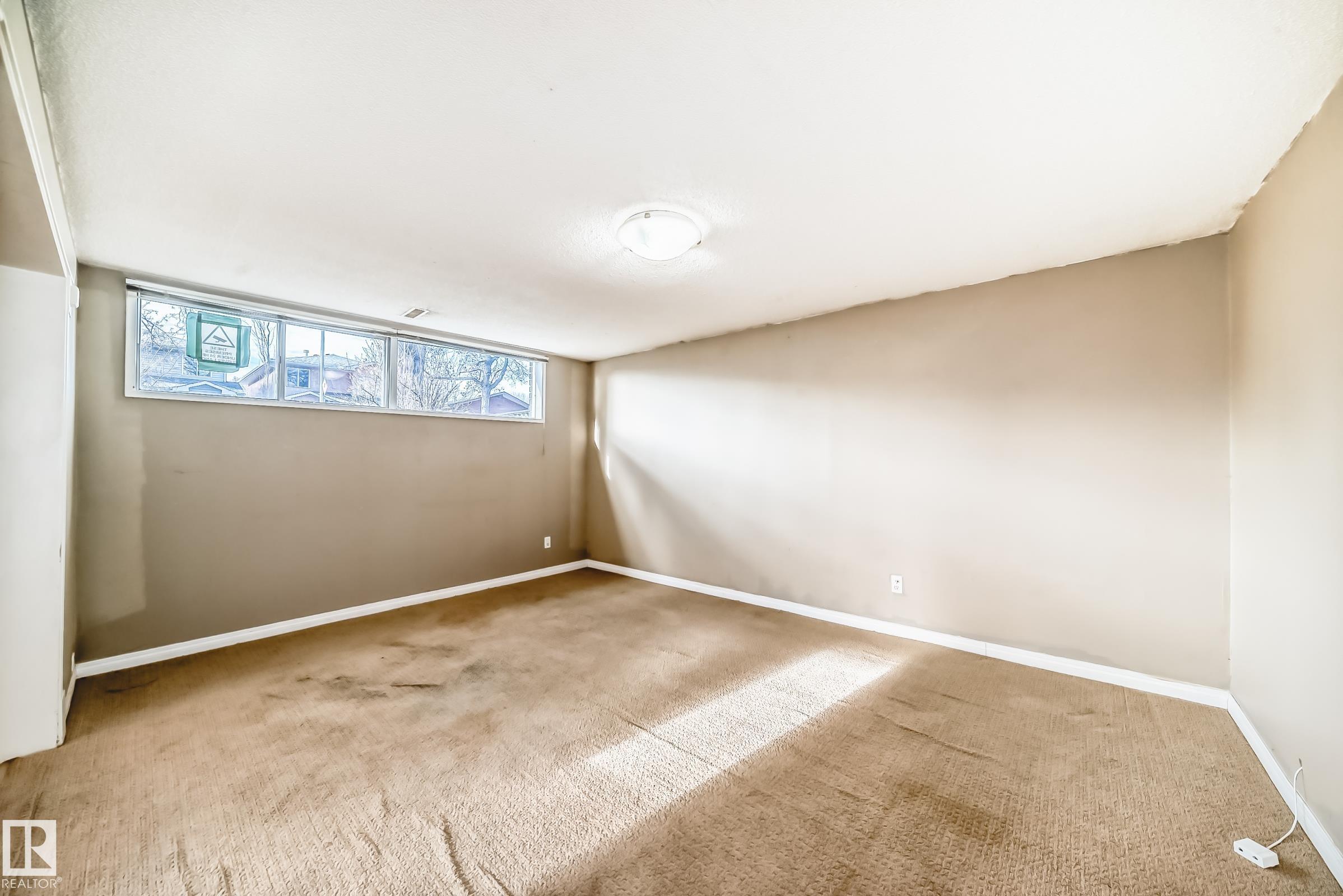 Photo 37 at 12409 87 Street NW, Delton, Edmonton