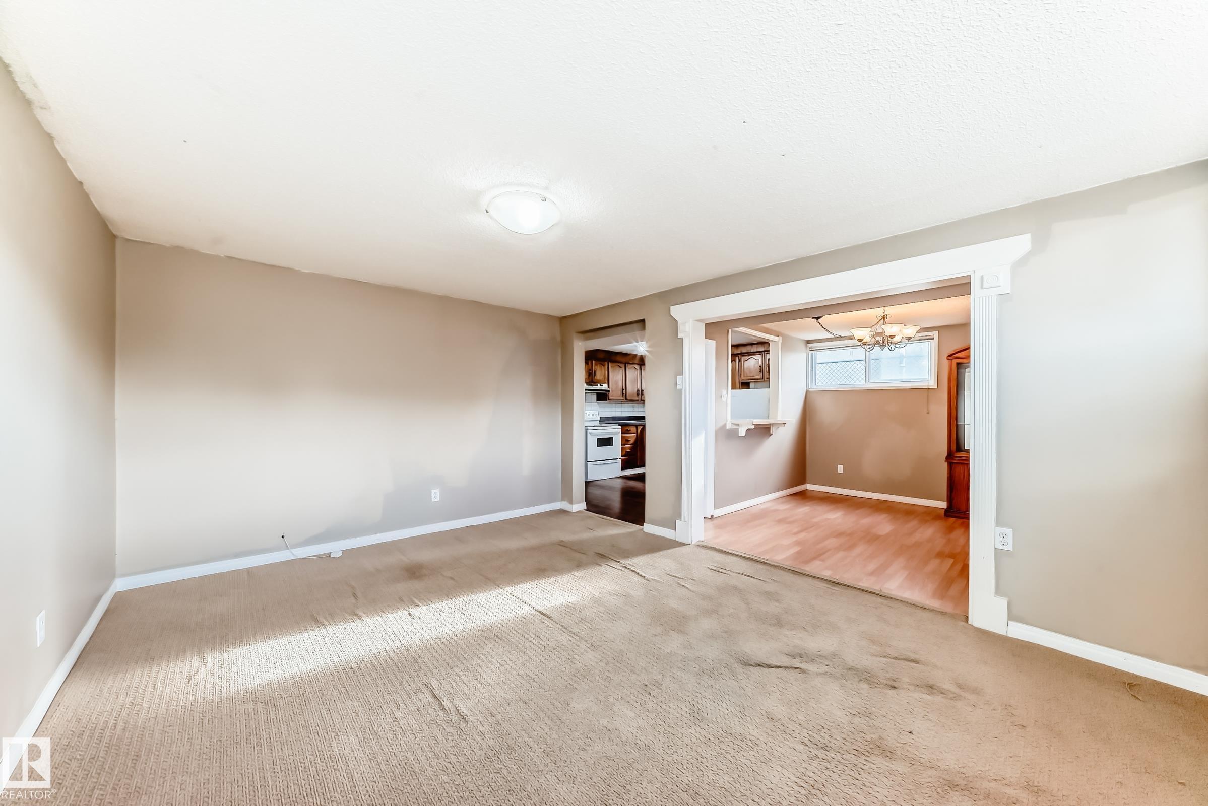 Photo 38 at 12409 87 Street NW, Delton, Edmonton