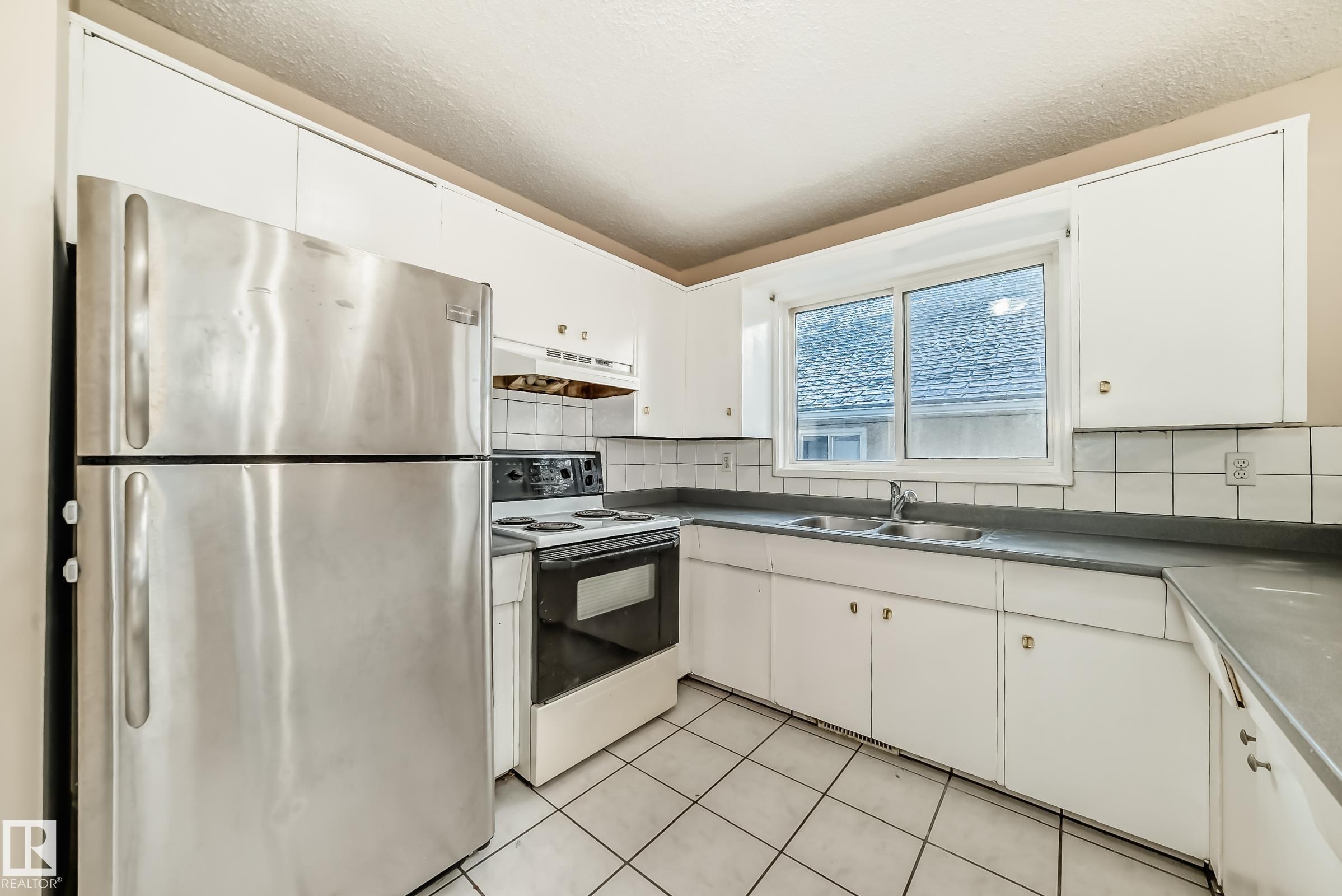 Photo 6 at 12409 87 Street NW, Delton, Edmonton