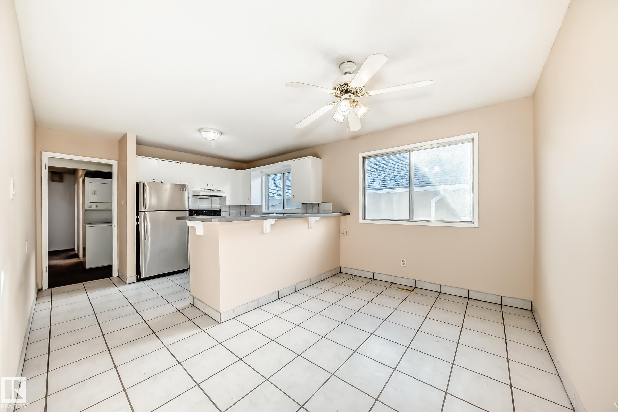 Photo 10 at 12409 87 Street NW, Delton, Edmonton