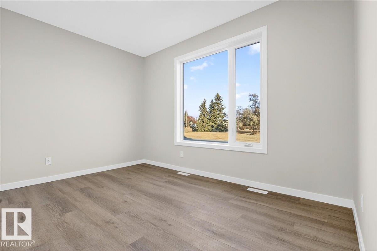 Photo 13 at 10506 162 Street NW, Britannia Youngstown, Edmonton