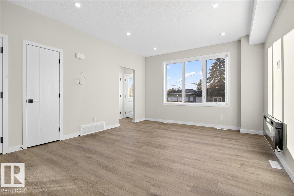 Photo 15 at 10506 162 Street NW, Britannia Youngstown, Edmonton