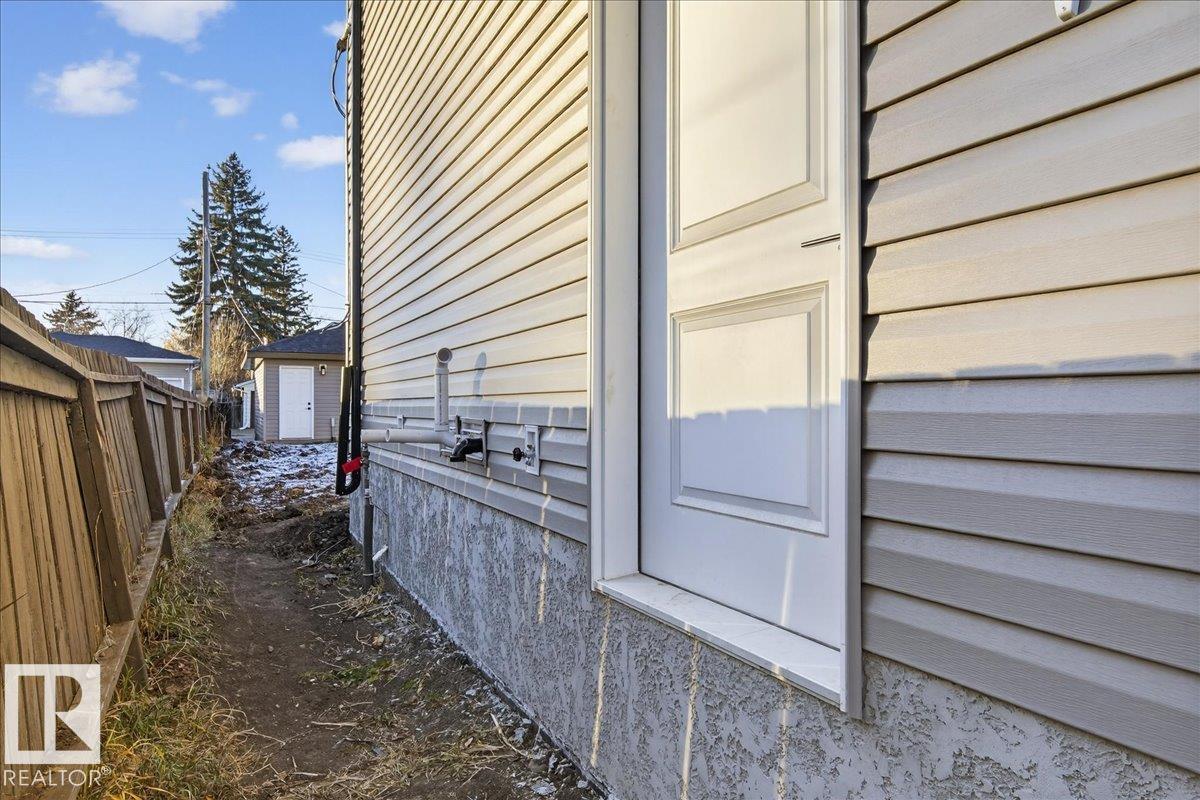 Photo 37 at 10506 162 Street NW, Britannia Youngstown, Edmonton