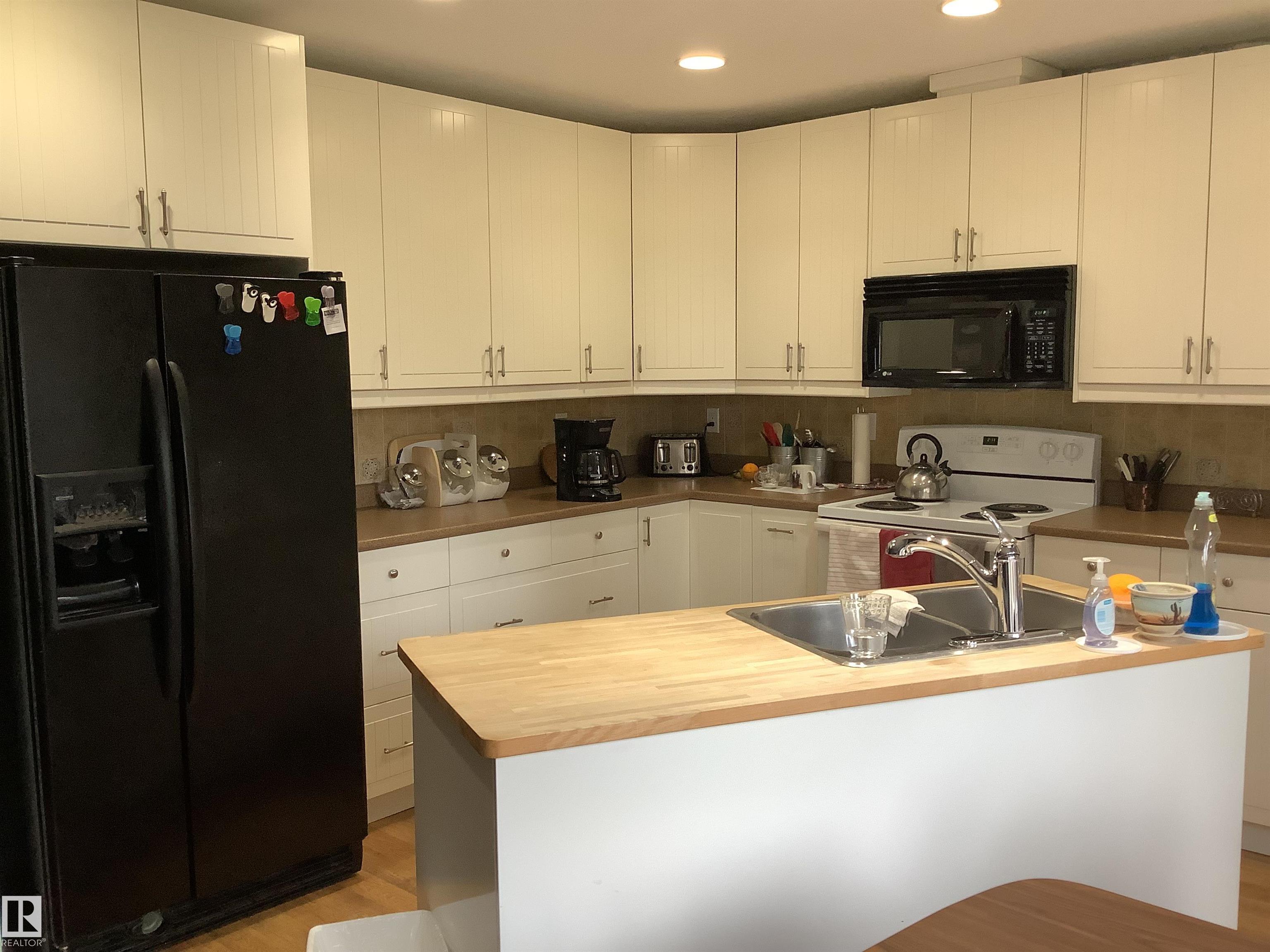 29 Wheatstone Crescent, Woodlands, St. Albert