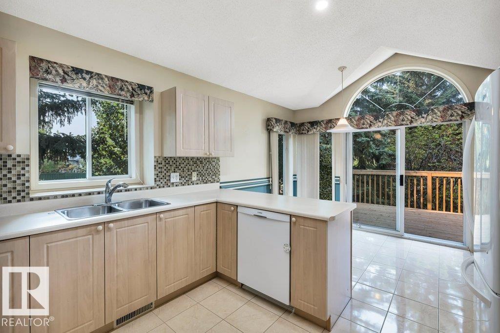 Photo 20 at 112 Haddow Close NW, Haddow, Edmonton