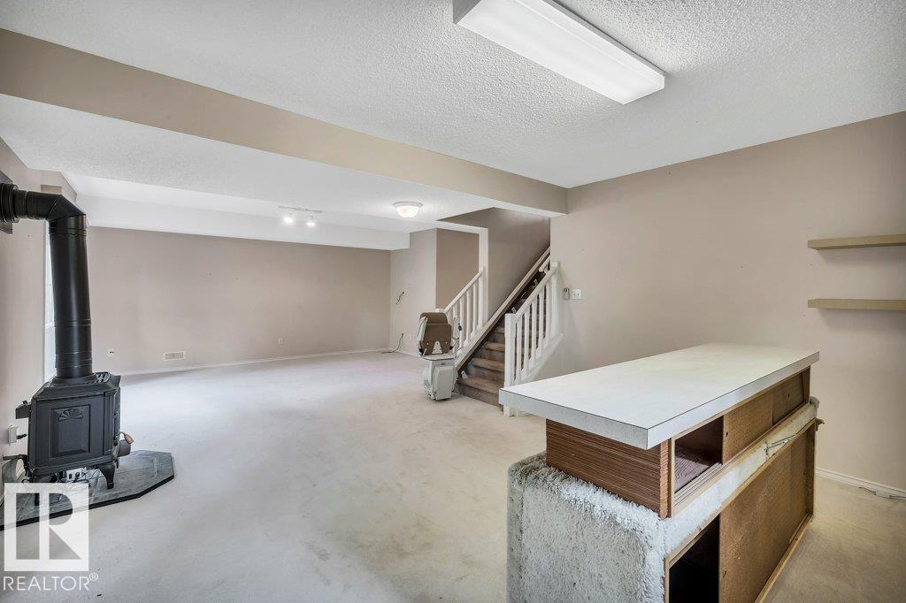 Photo 41 at 112 Haddow Close NW, Haddow, Edmonton