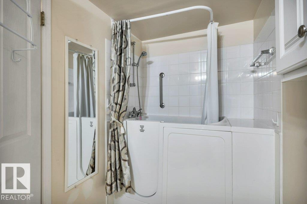 Photo 45 at 112 Haddow Close NW, Haddow, Edmonton