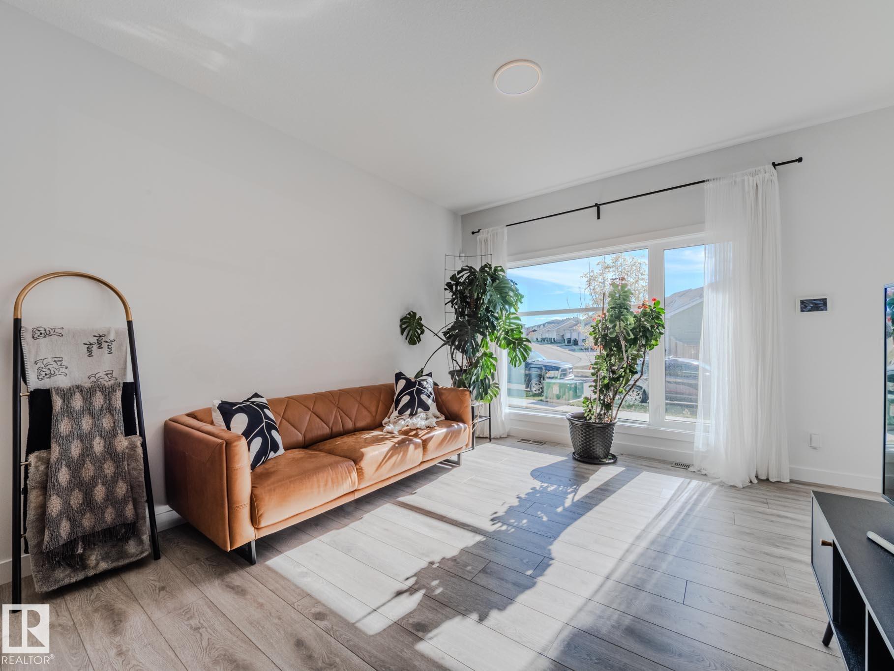 Photo 9 at 2957 Coughlan Green green SW, Chappelle Area, Edmonton