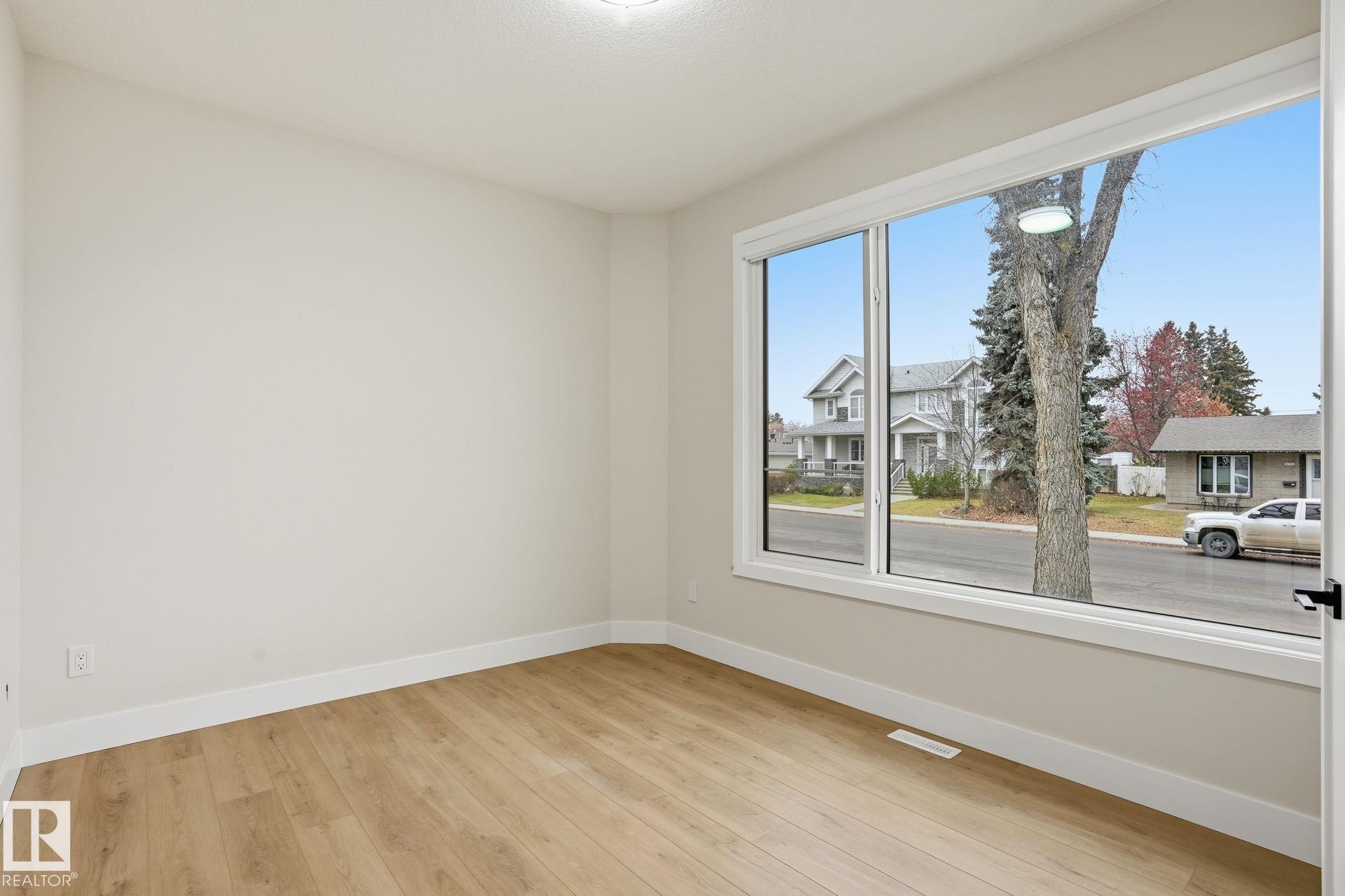 Picture for 10727 65 ST NW