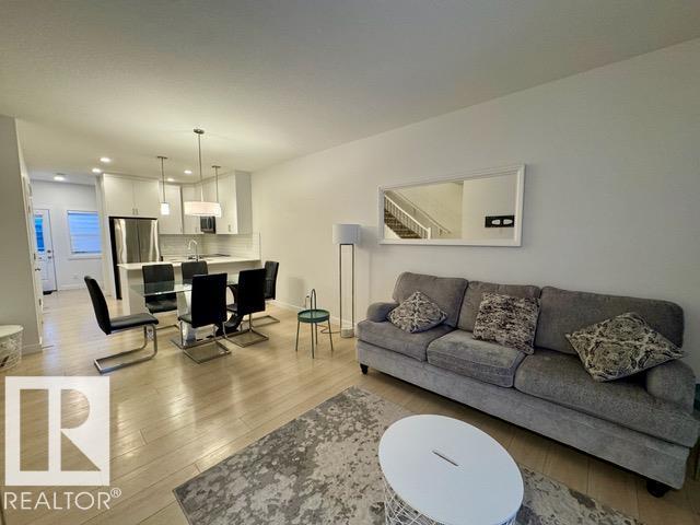 Picture for 3843 CHRUSTAWKA PL SW