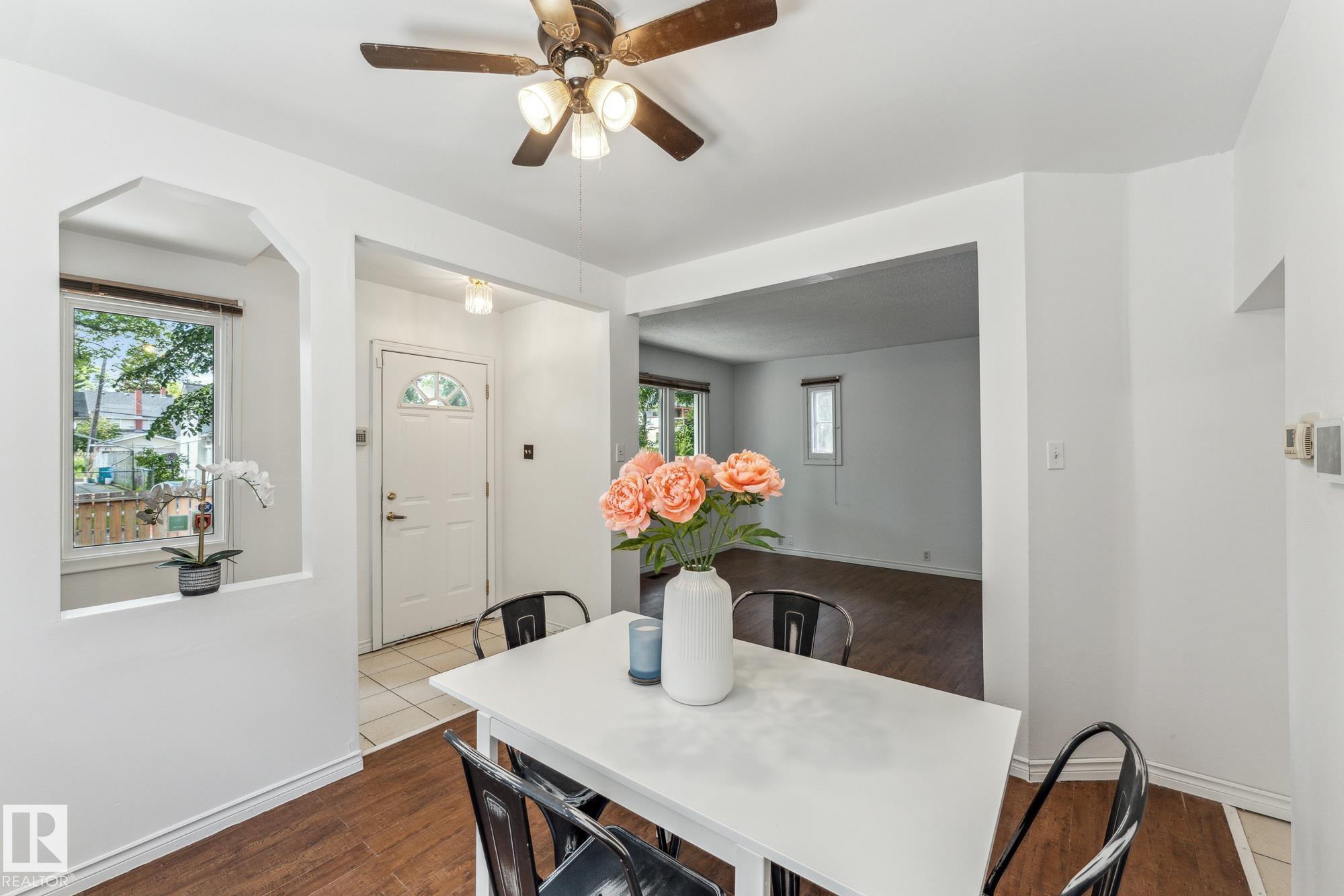 Photo 19 at 11211 93 Street NW, Alberta Avenue, Edmonton