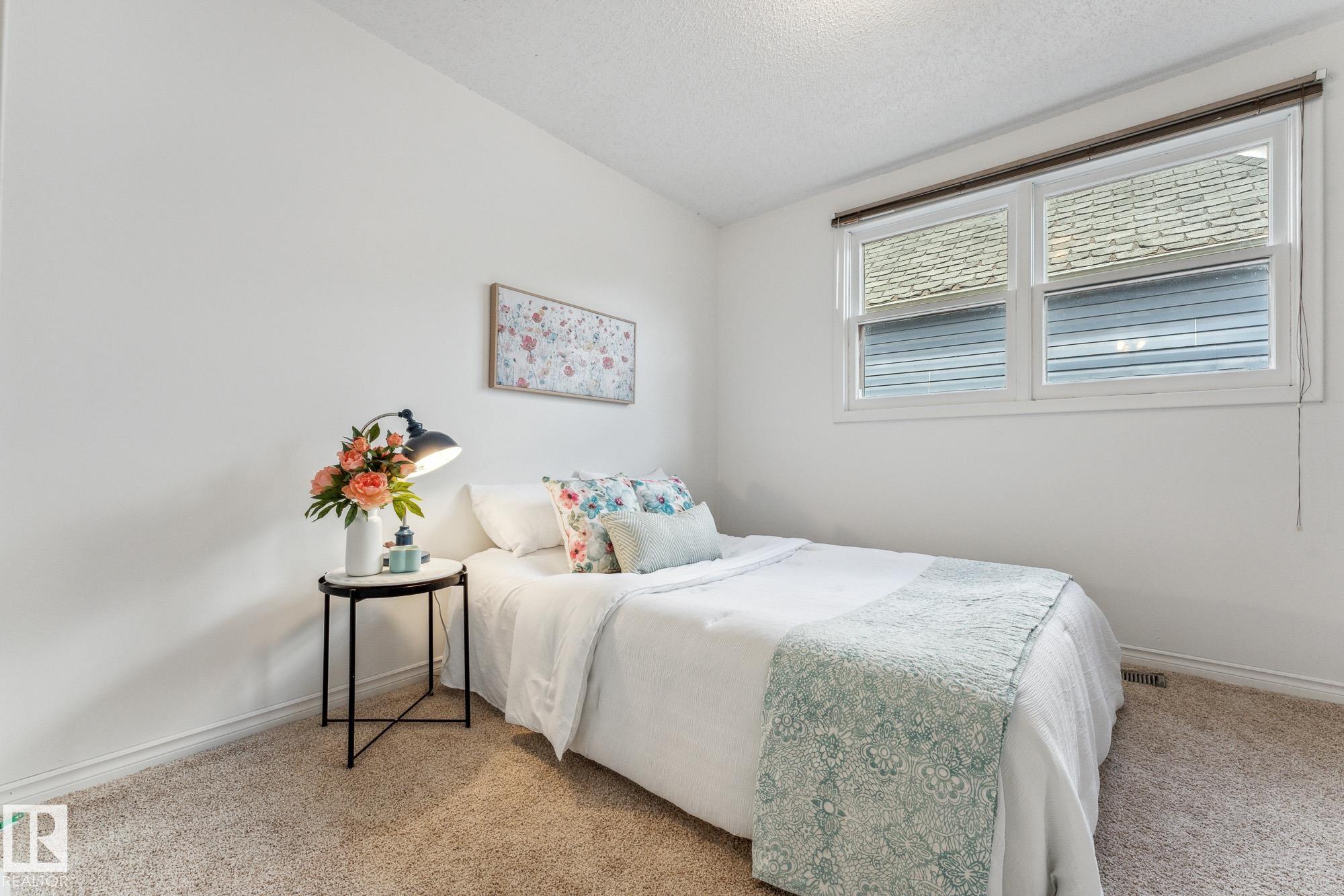 Photo 30 at 11211 93 Street NW, Alberta Avenue, Edmonton