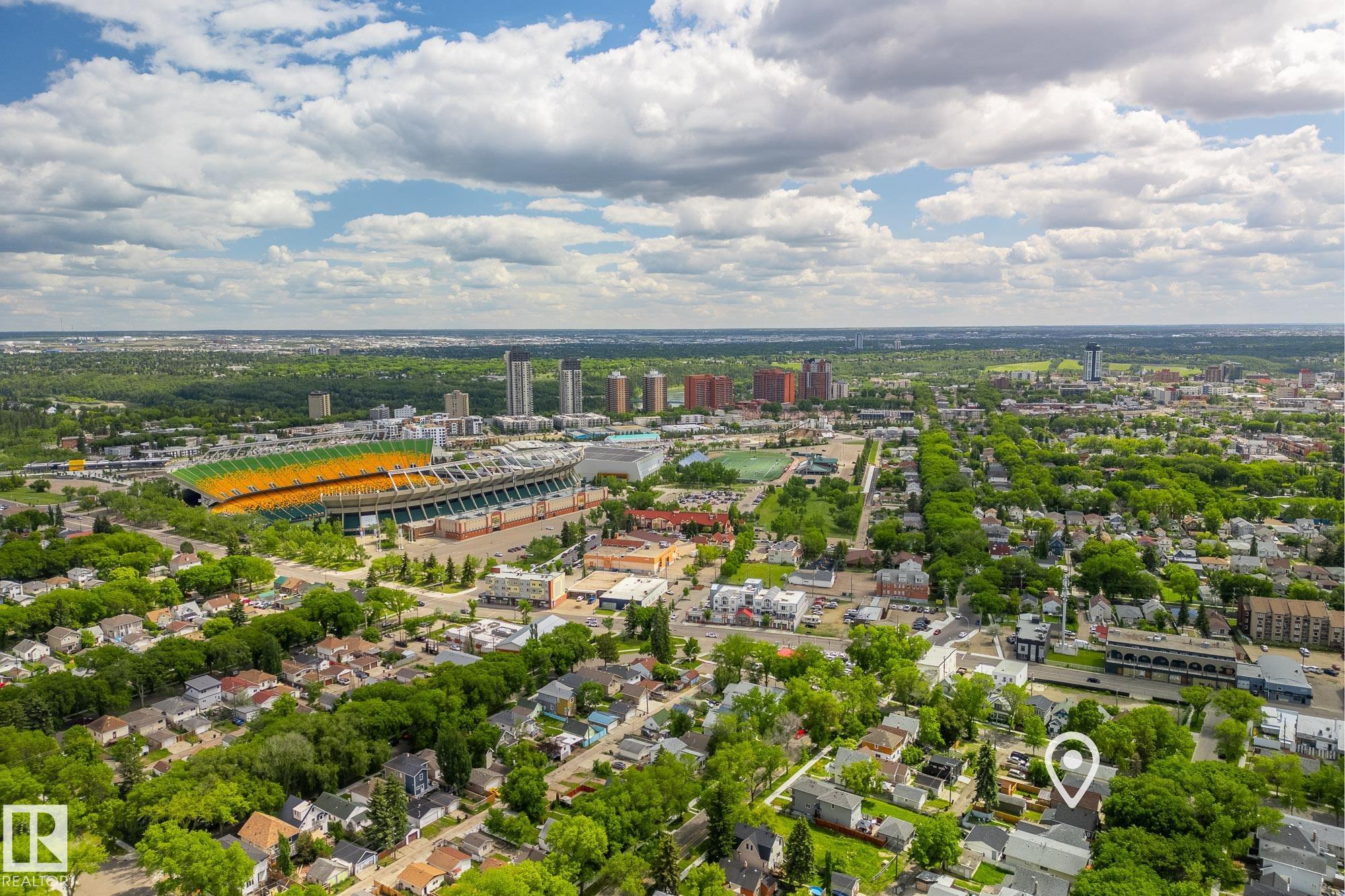 Photo 40 at 11211 93 Street NW, Alberta Avenue, Edmonton