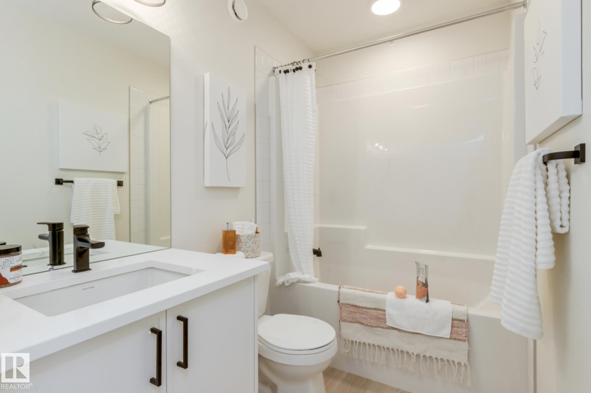 Photo 11 at 7102 50a Avenue, Elan, Beaumont