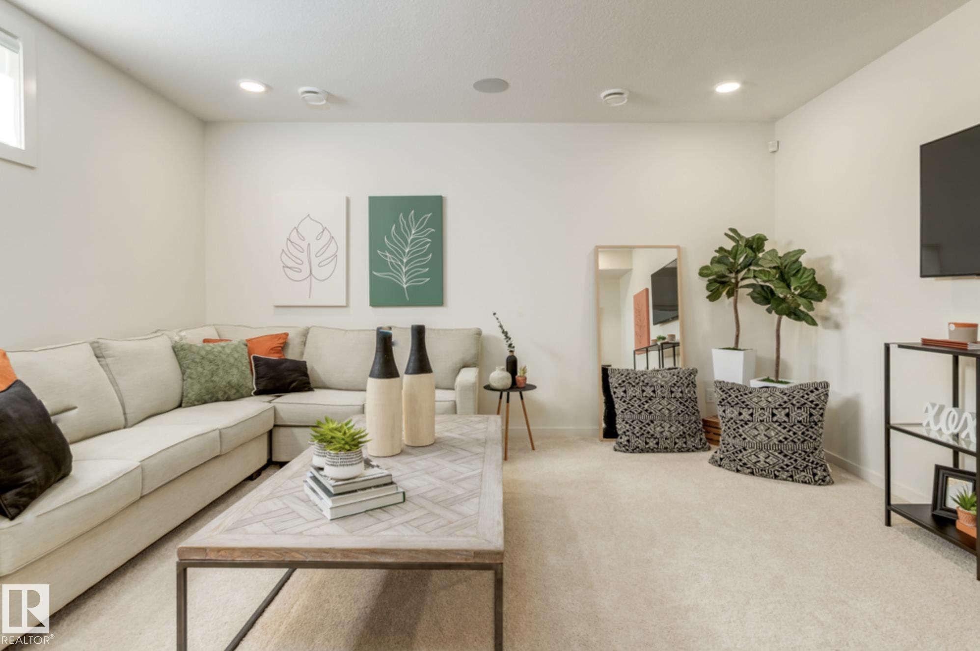 Photo 9 at 7102 50a Avenue, Elan, Beaumont